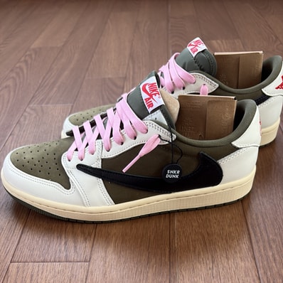 Travis Scott × Nike Air Jordan 1 Low OG SP "Reverse Olive"