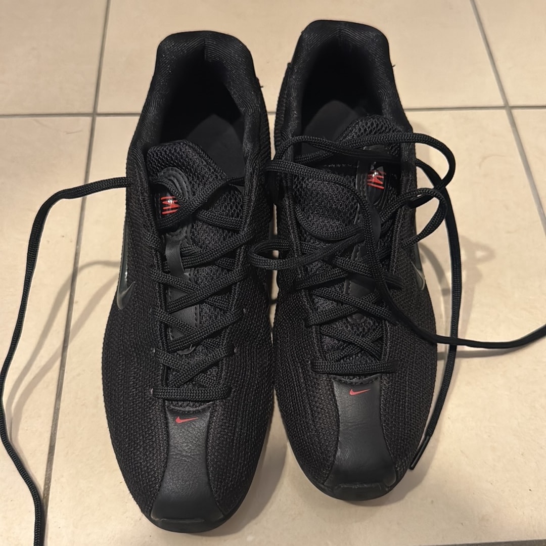 Nike Women's Shox Z "Black/University Red/Black"