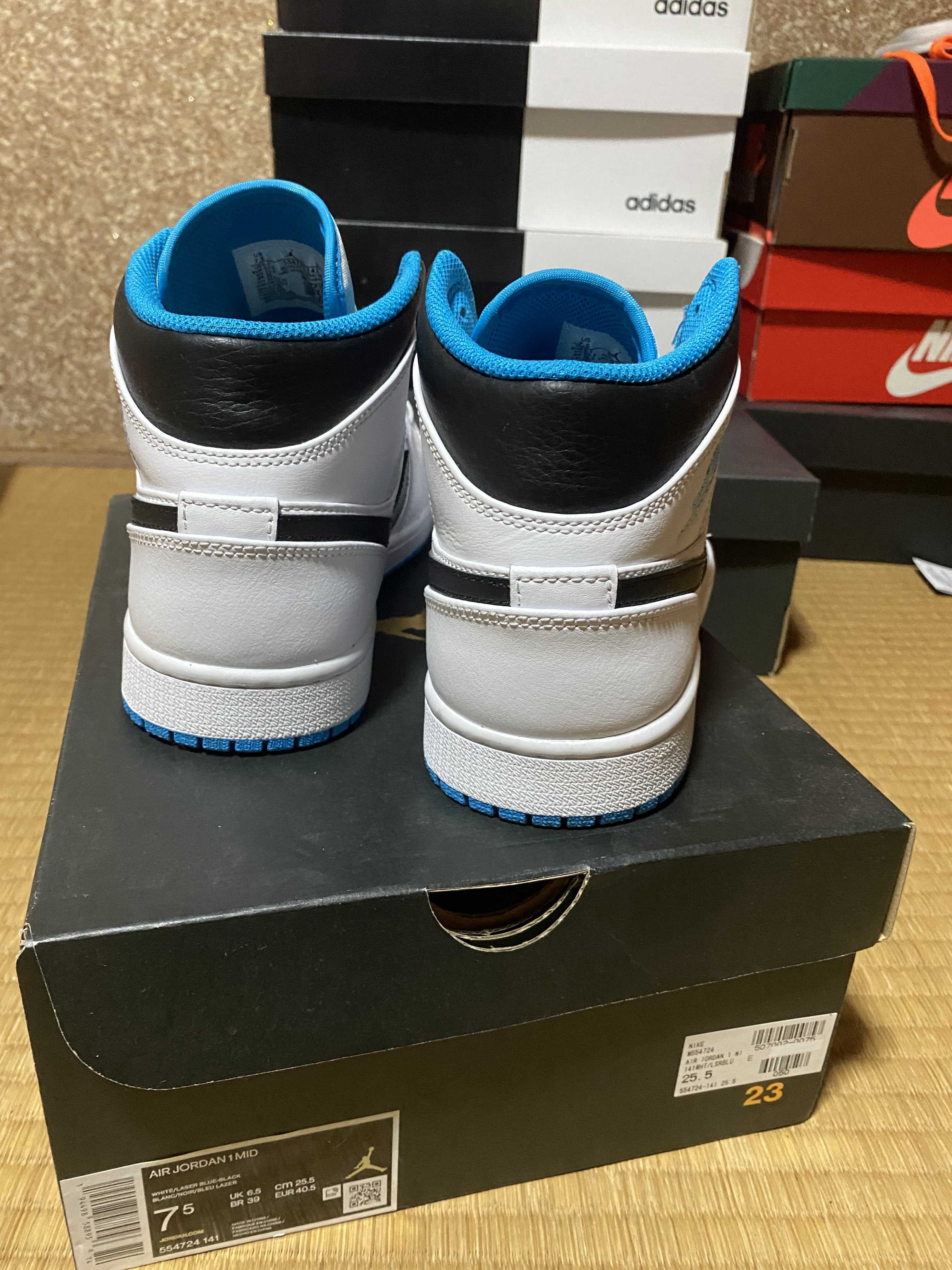 Nike Air Jordan 1 Mid "White/Laser blue"