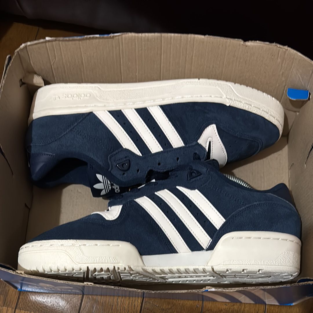 adidas Rivalry Low "Collegiate Navy/Cloud White"