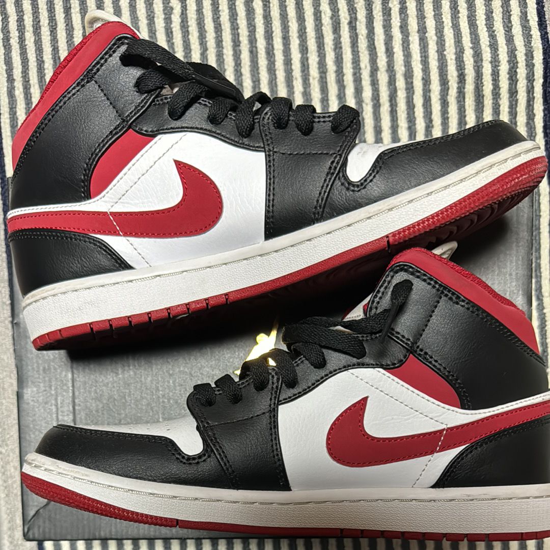 Nike Air Jordan 1 Mid "White/Gym Red Black"