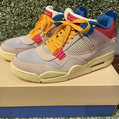 UNION × Nike Air Jordan 4 SP "Guava Ice/Light Fusion Red"