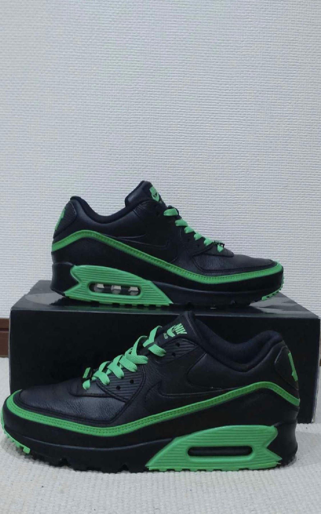 UNDEFEATED × Nike Air Max 90 "Black/Green"