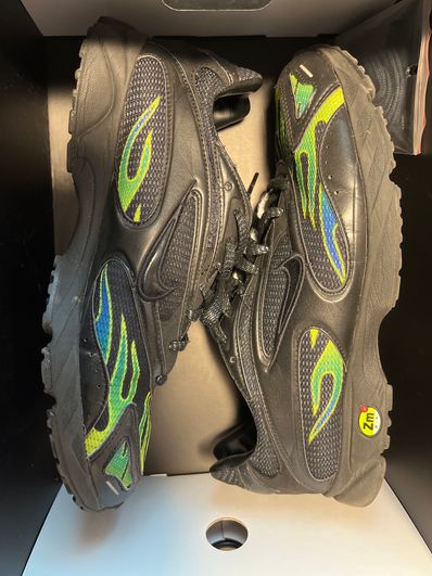 Supreme × Nike Air Zoom Streak Spectrum Plus "Black"