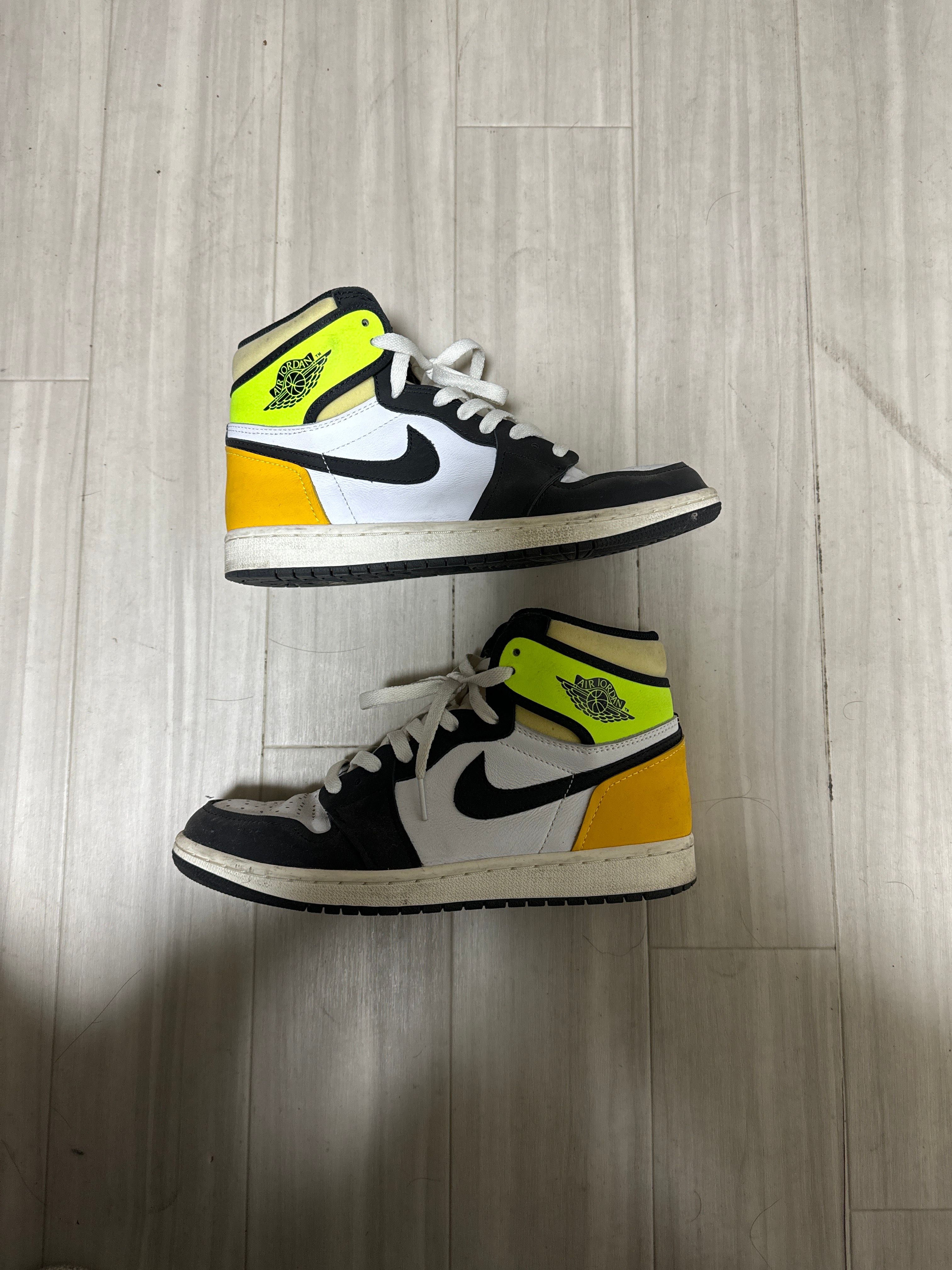 Nike Air Jordan 1 High OG "Volt Gold"