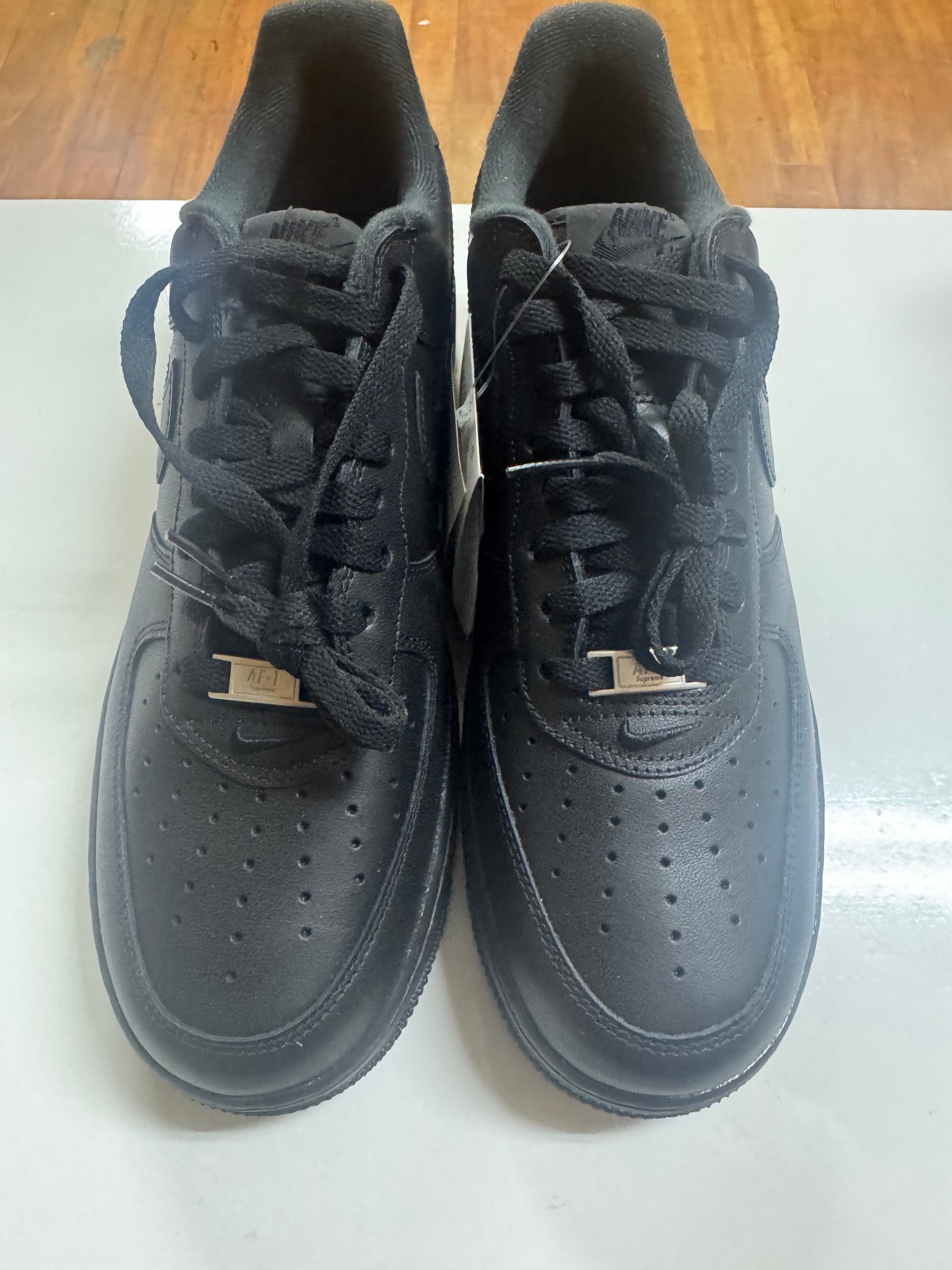 Supreme × Nike Air Force 1 Low "Black"