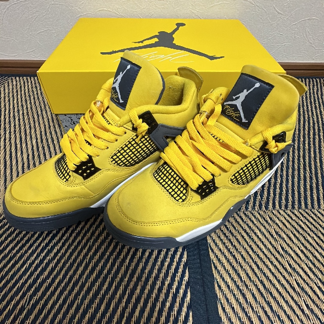 Nike Air Jordan 4 "Tour Yellow"
