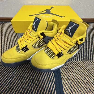 Nike Air Jordan 4 "Tour Yellow"