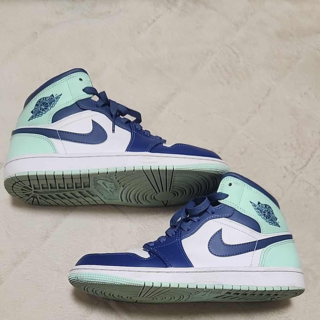 Nike Air Jordan 1 Mid "Blue Mint"