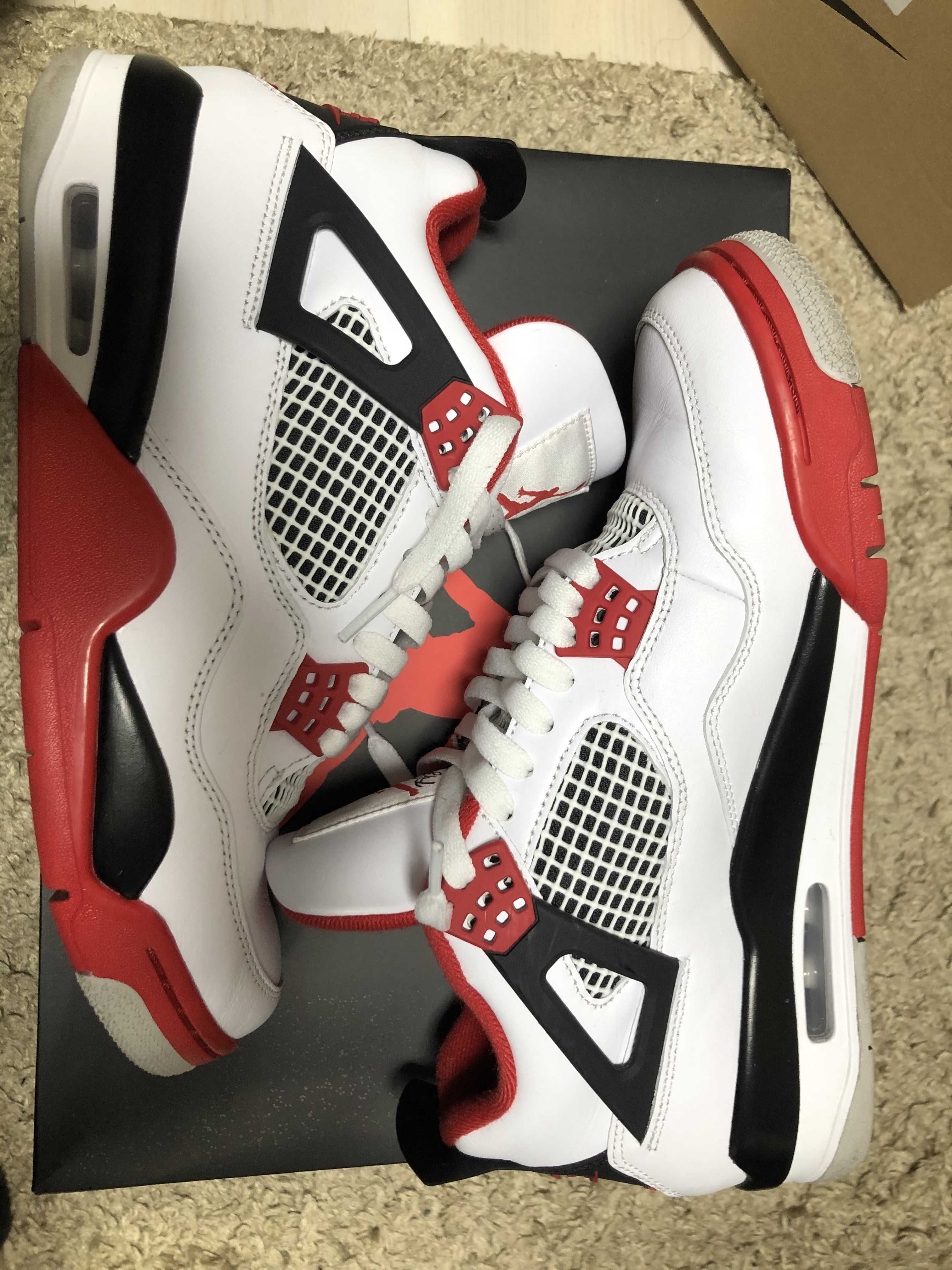 Nike Air Jordan 4 Retro OG "Fire Red" (2020)