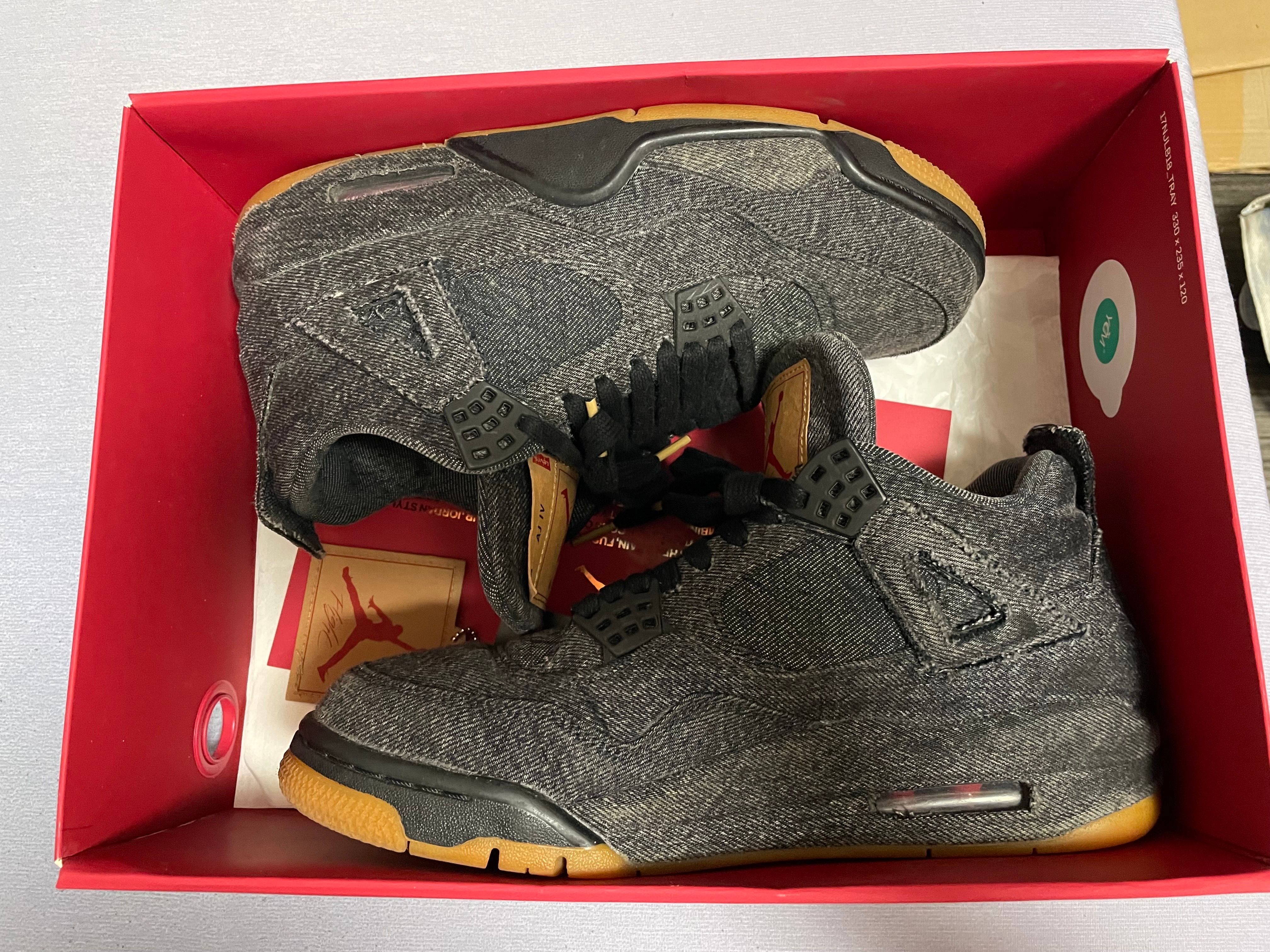 Nike × Levi's Air Jordan 4 "Black Denim" (Tag: LEVIS®)