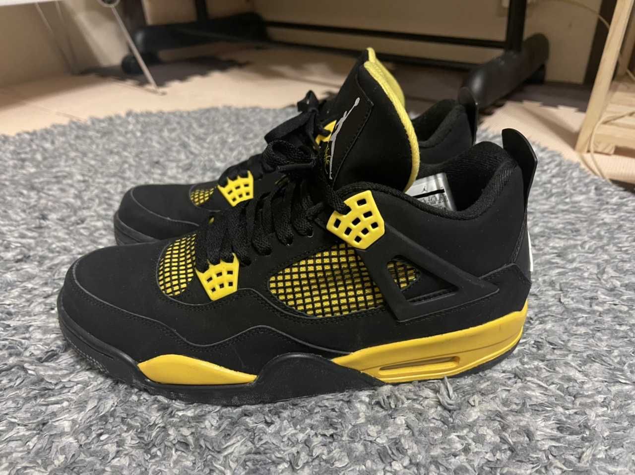 Nike Air Jordan 4 Retro "Thunder" (2012)