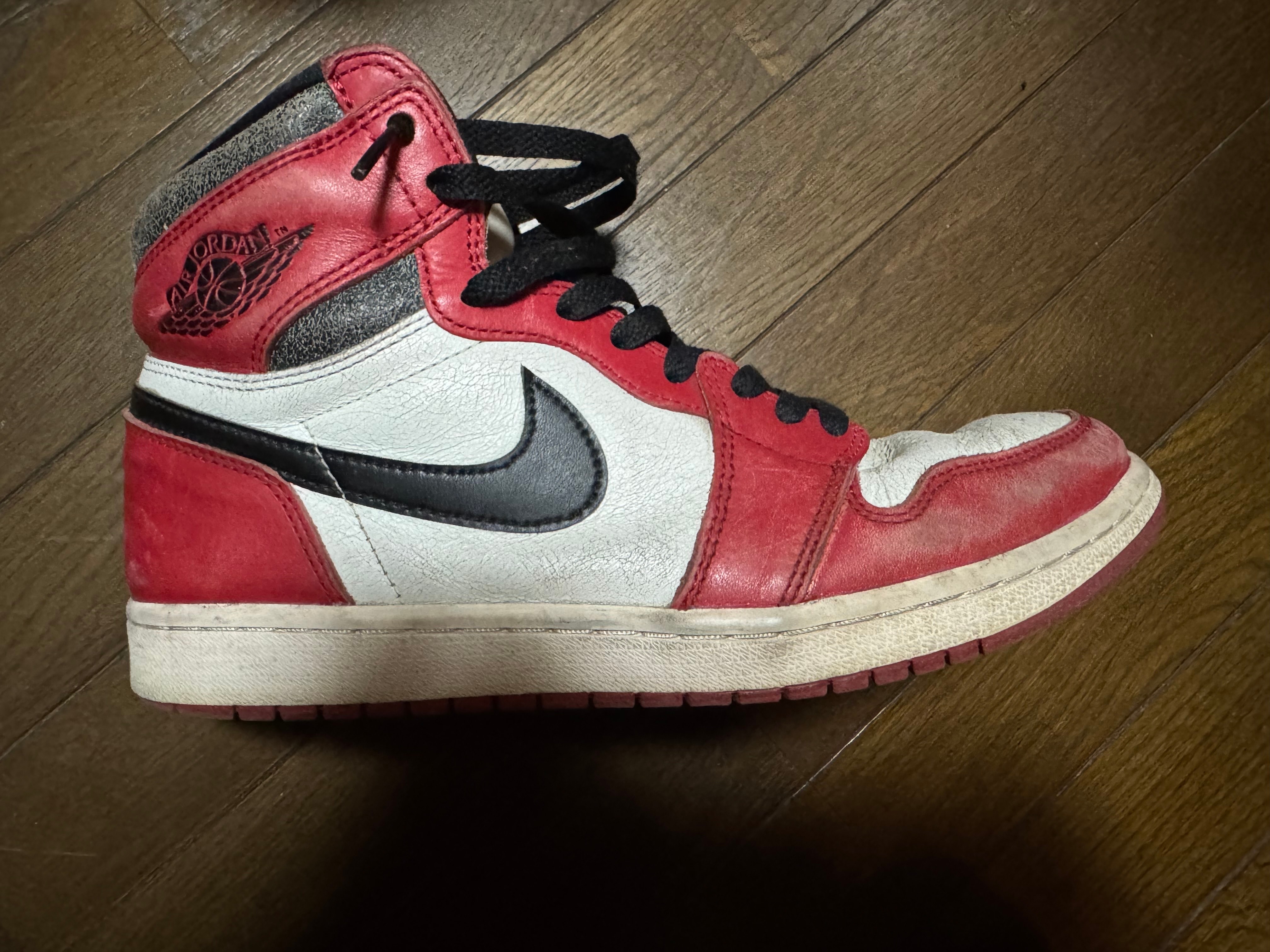 Nike Air Jordan 1 High OG "Lost & Found/Chicago"