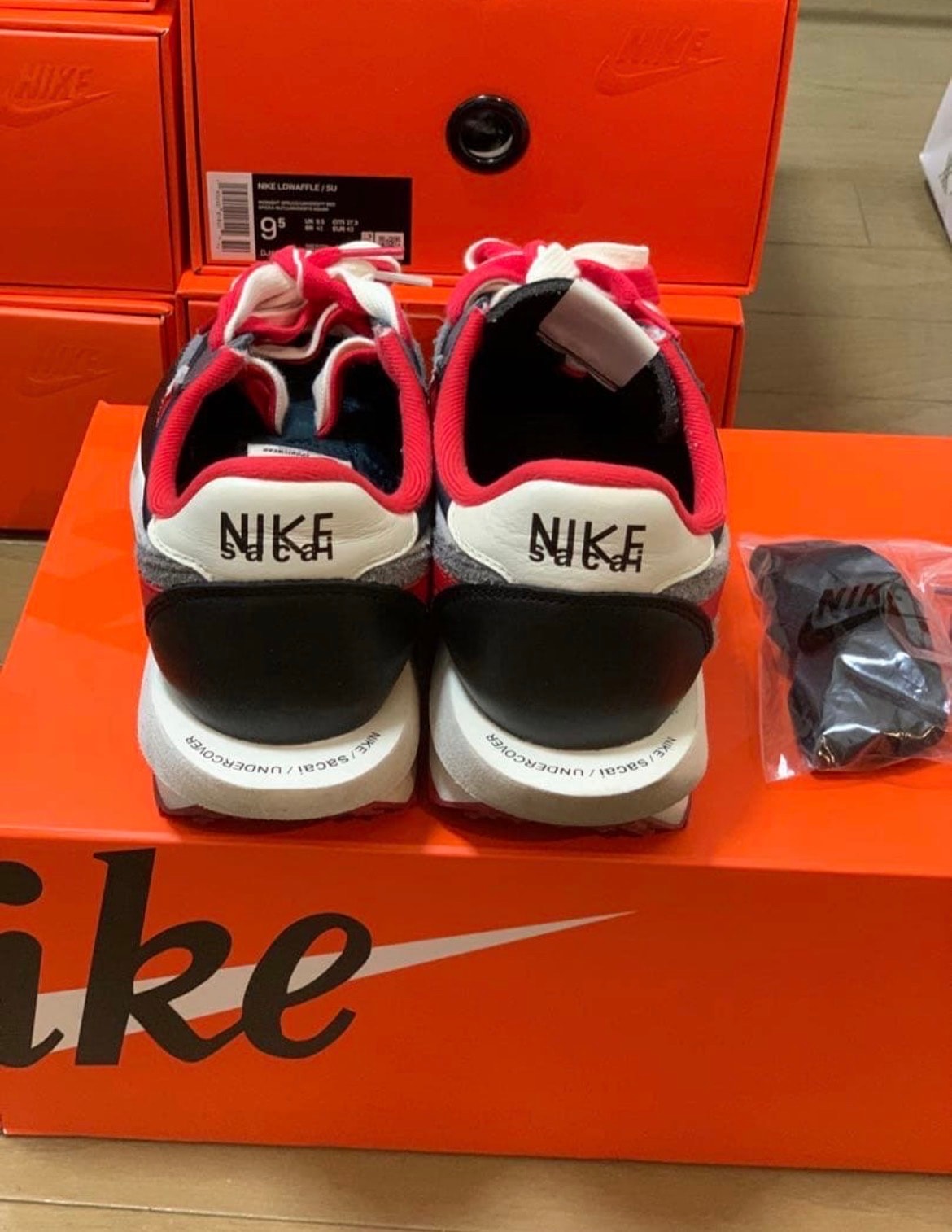 UNDERCOVER × sacai × Nike LD Waffle "Midnight Spruce/Pale Ivory-Dark Grey-University Red"