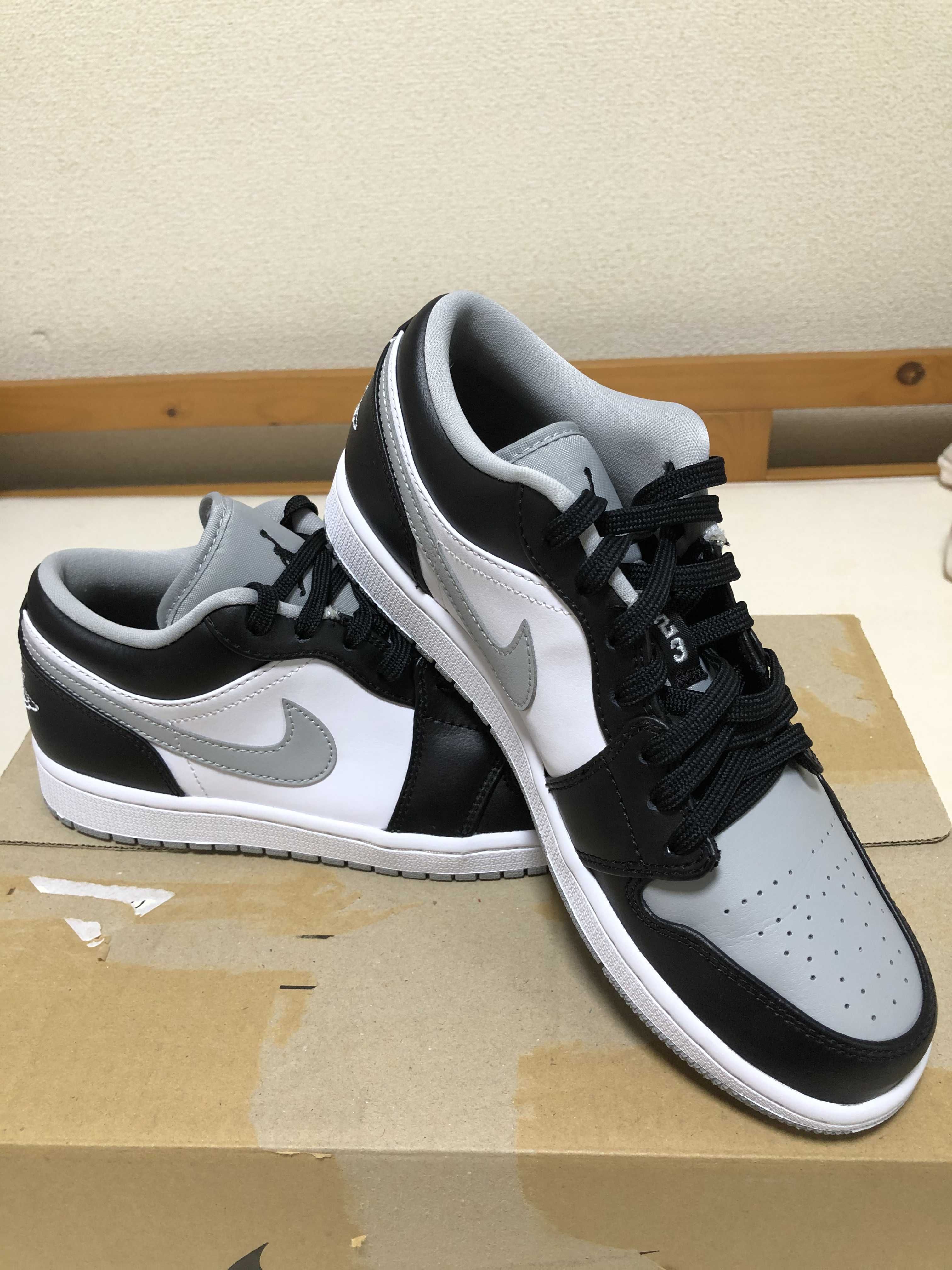 NIKE AIR JORDAN 1 LOW "BLACK/LIGHT SMOKE GREY"