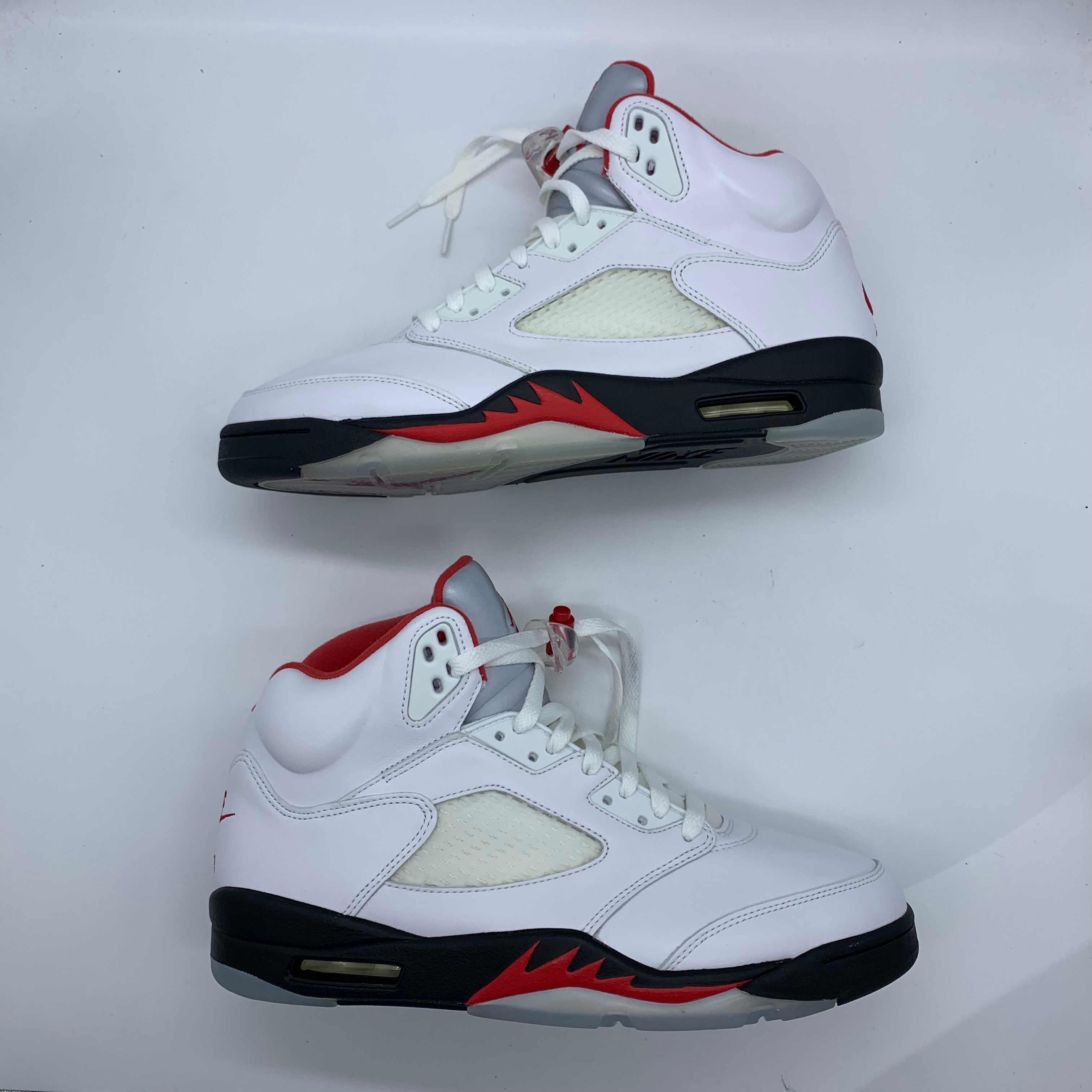 JORDAN メンズ26cm ジョーダン5 人気カラー　2021年発売モデル エア ジョーダン 5 NIKE AIR JORDAN RETRO REFLECTIVE silver/green