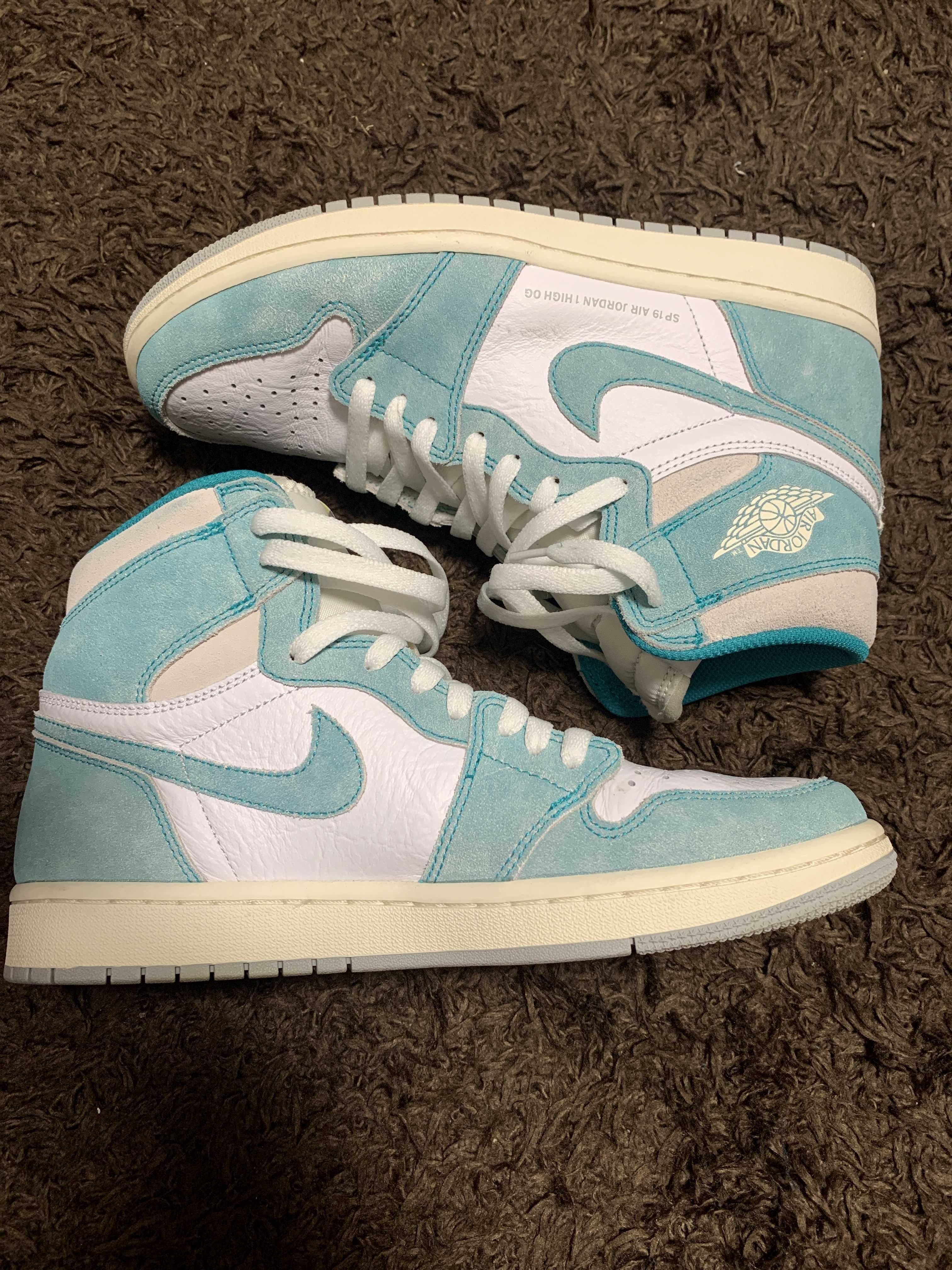 Nike Air Jordan 1 Retro High OG "Turbo Green"