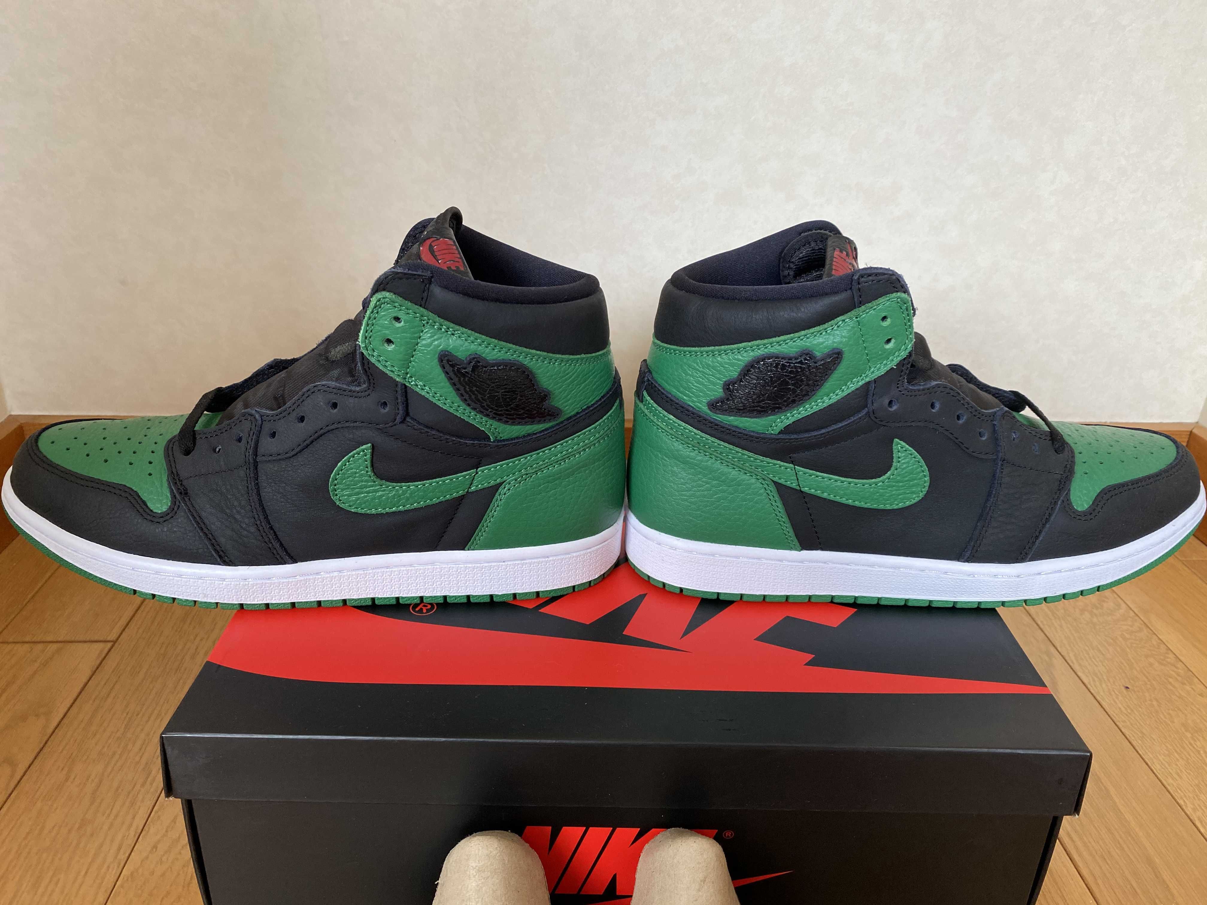 Nike Air Jordan 1 Retro High OG "Black/Pine Green" (2020)