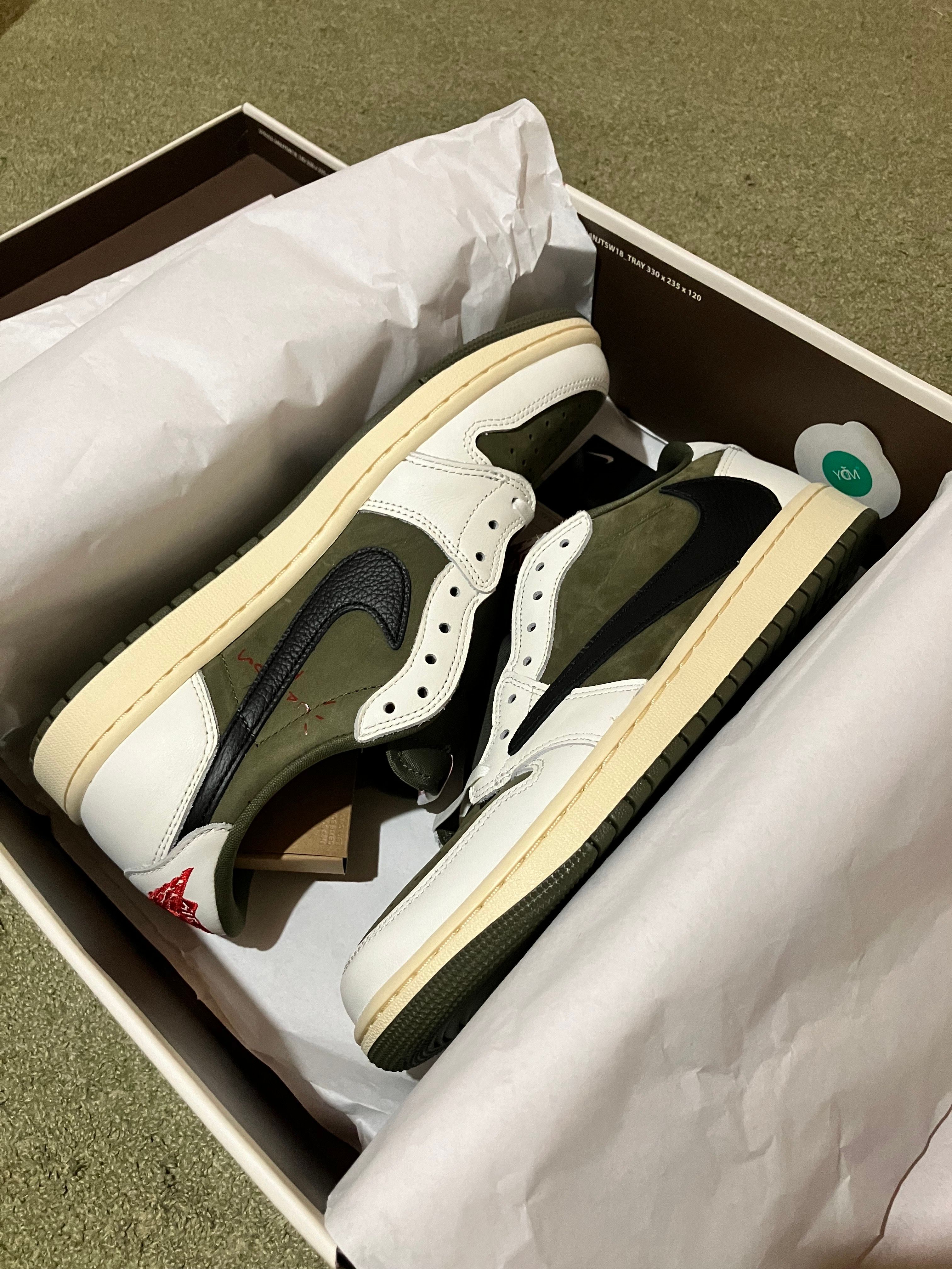 Travis Scott × Nike Air Jordan 1 Low OG SP "Reverse Olive"