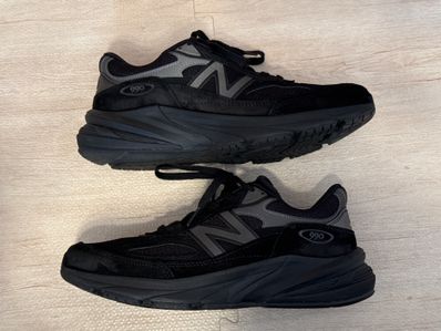 New Balance 990V6 "Triple Black"