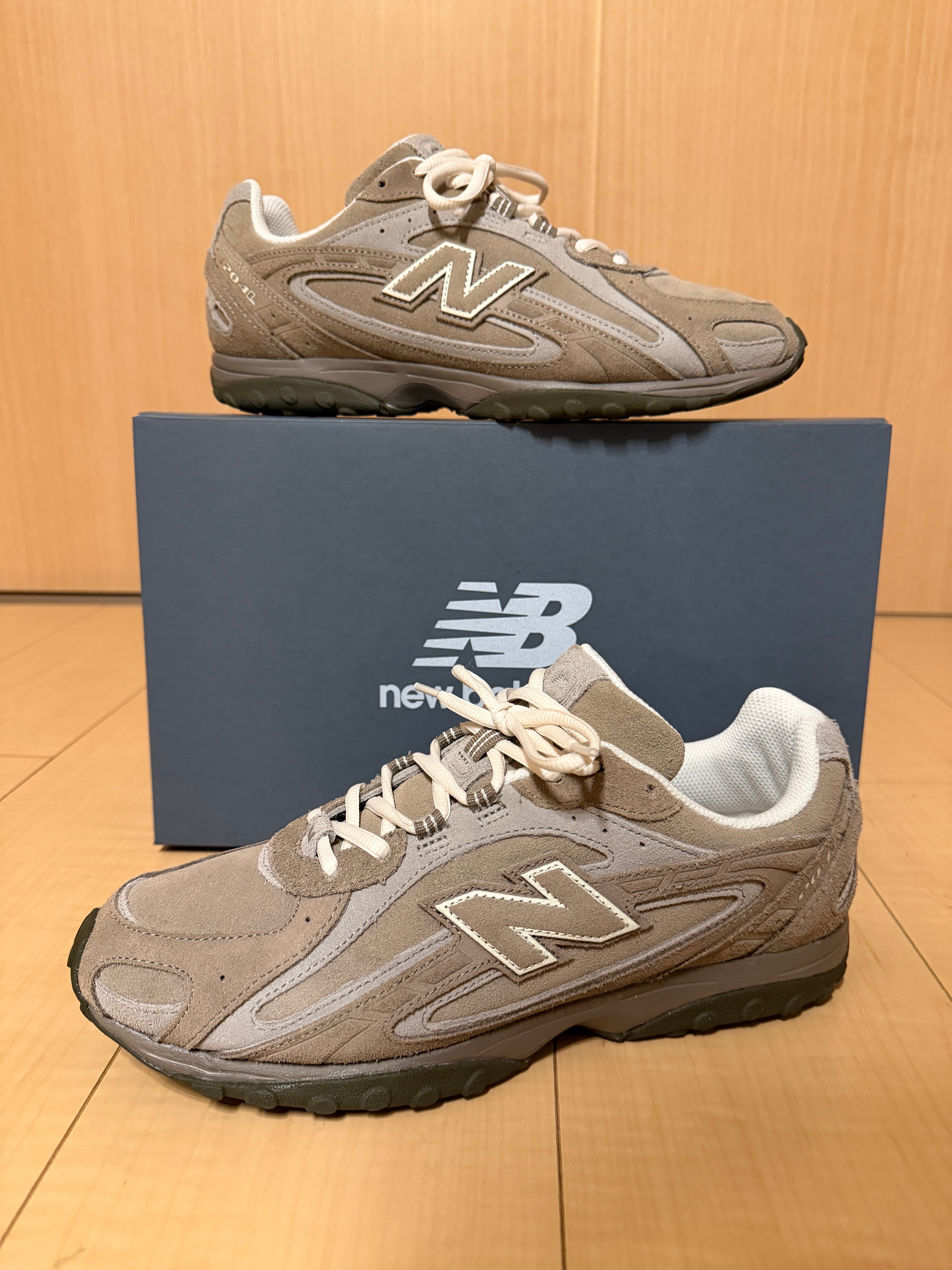 New Balance 204L "Mushroom/Arid Stone"