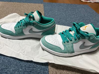 Nike Air Jordan 1 Low SE "New Emerald"