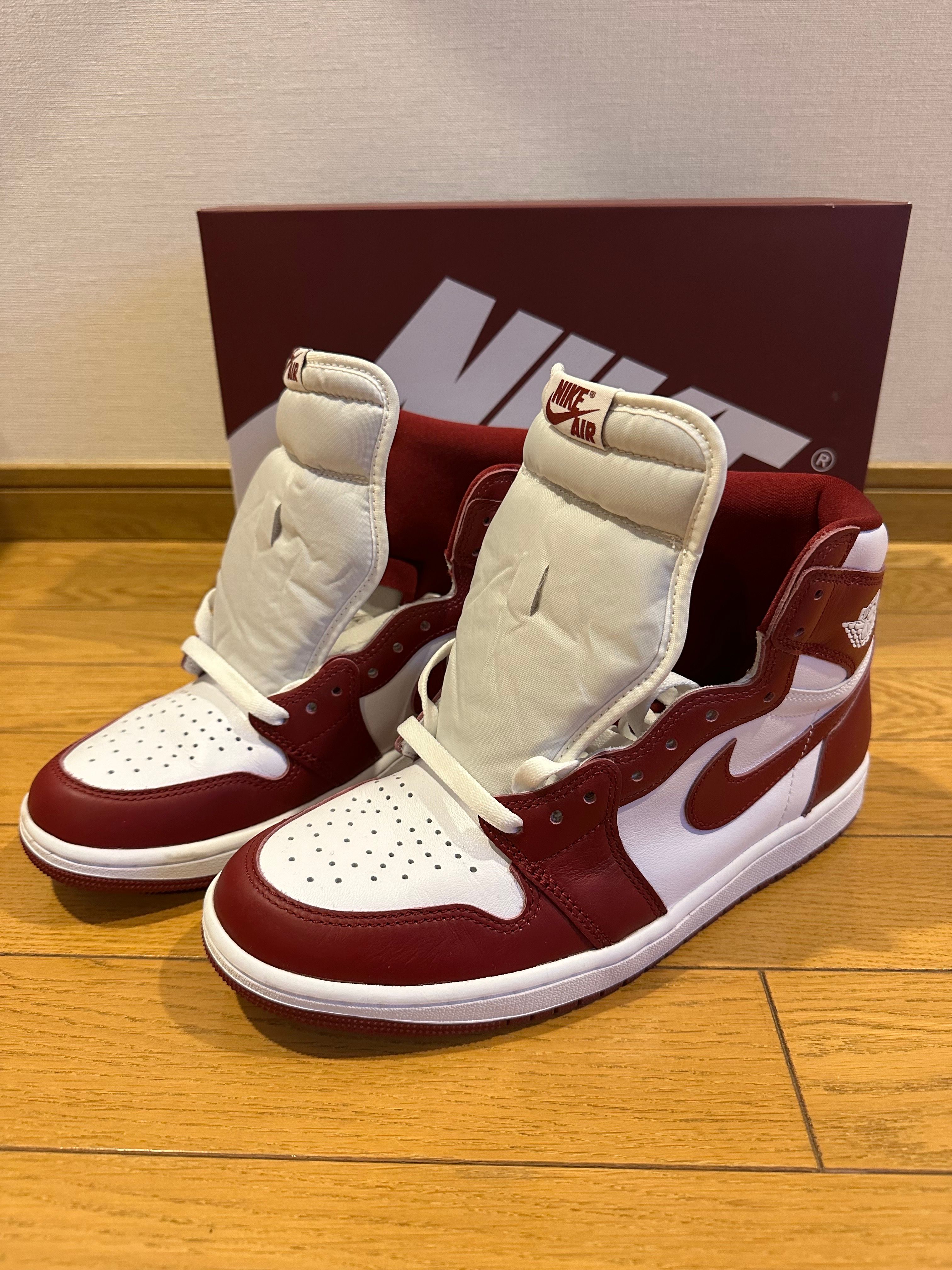 Nike Air Jordan 1 Retro High OG "Artisanal Red"