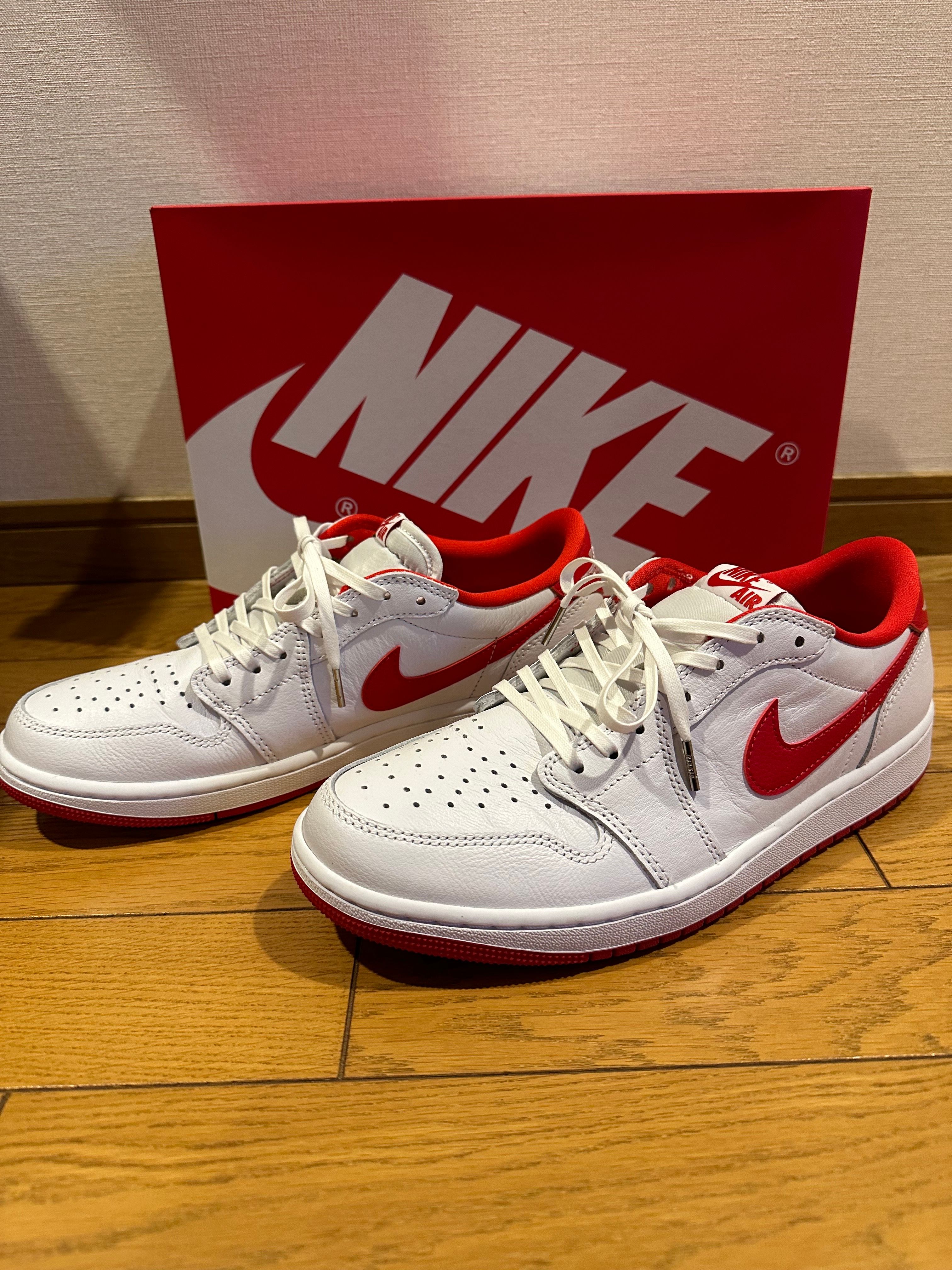 Nike Air Jordan 1 Retro Low OG "White and University Red"
