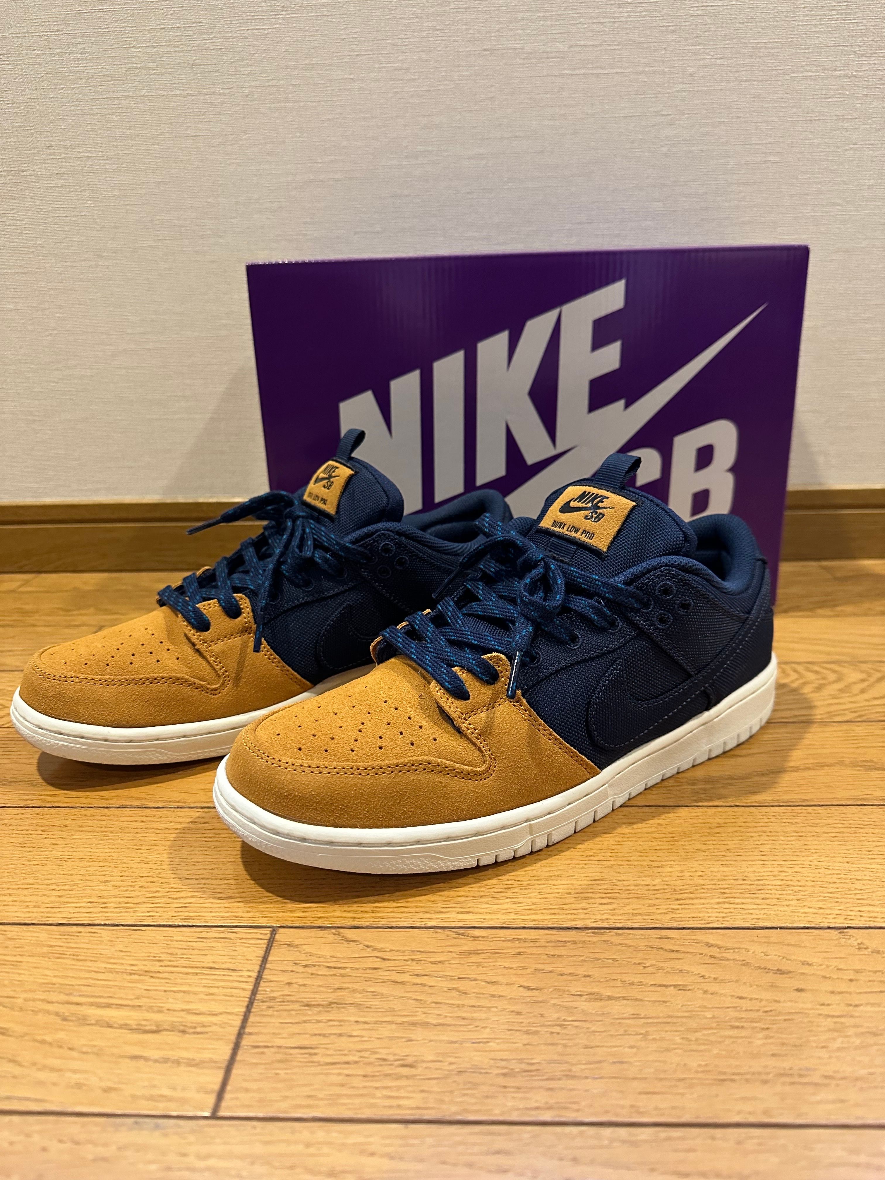 Nike SB Dunk Low "Desert Ochre and Midnight Navy"