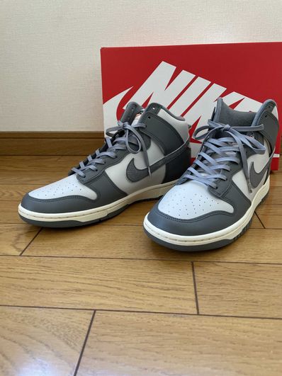 Nike Dunk High Retro SE Vintage "Light Bone and Tumbled Grey"