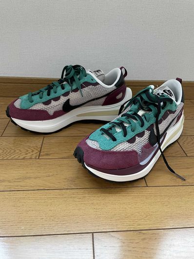 sacai × Nike Vapor Waffle "String/Red/Green"
