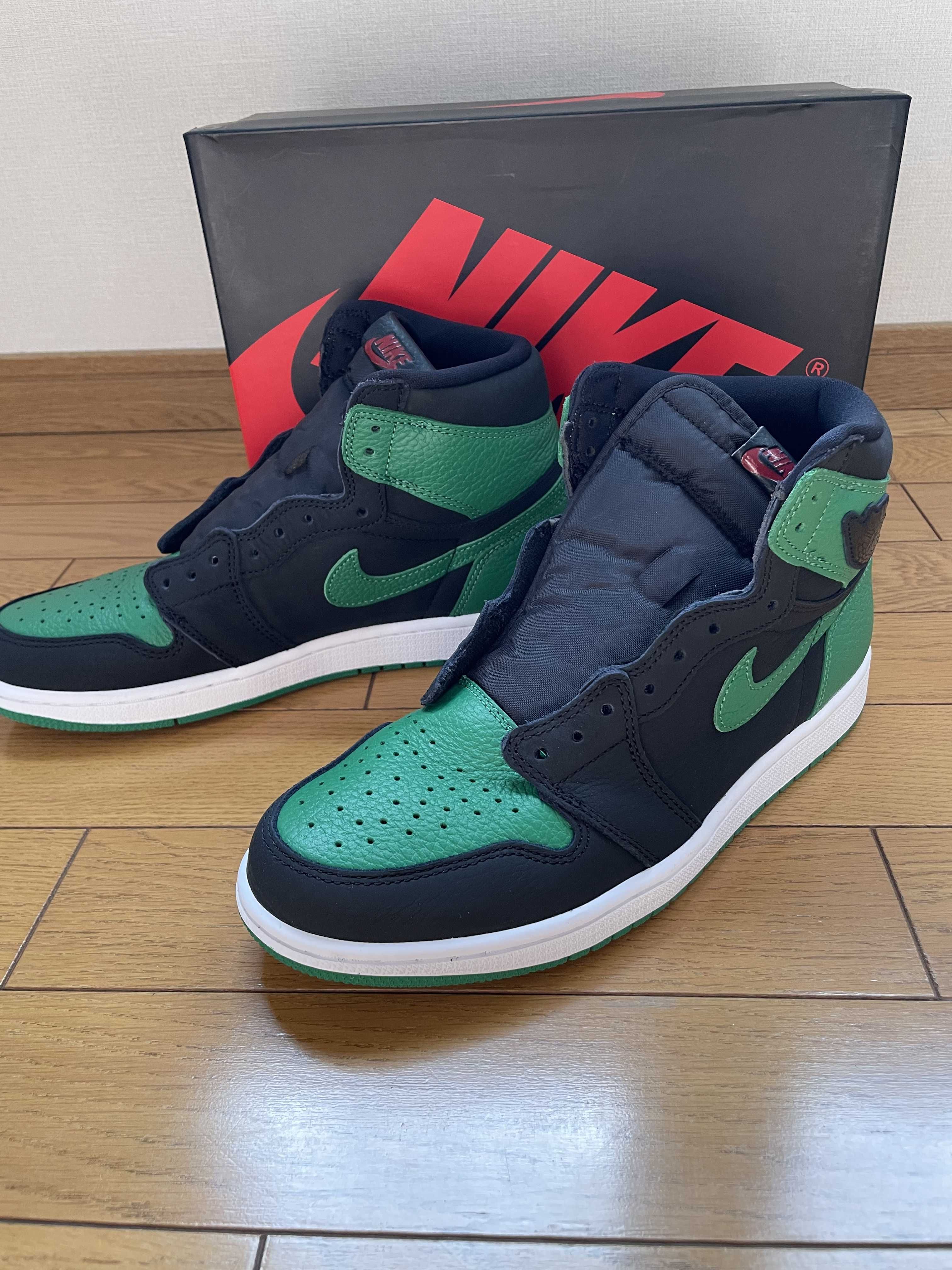 Nike Air Jordan 1 Retro High OG "Black/Pine Green" (2020)