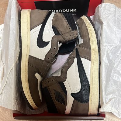 Travis Scott × Nike Air Jordan 1 Retro High OG TS SP "Sail/Dark Mocha"