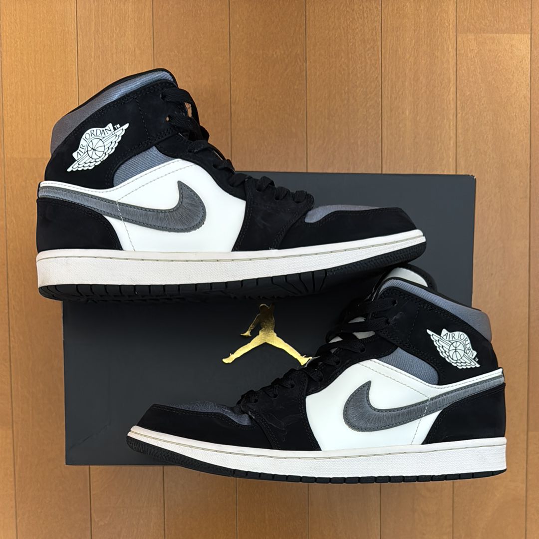 NIKE AIR JORDAN 1 MID SE "WHITE/BLACK/SATIN BLUE"