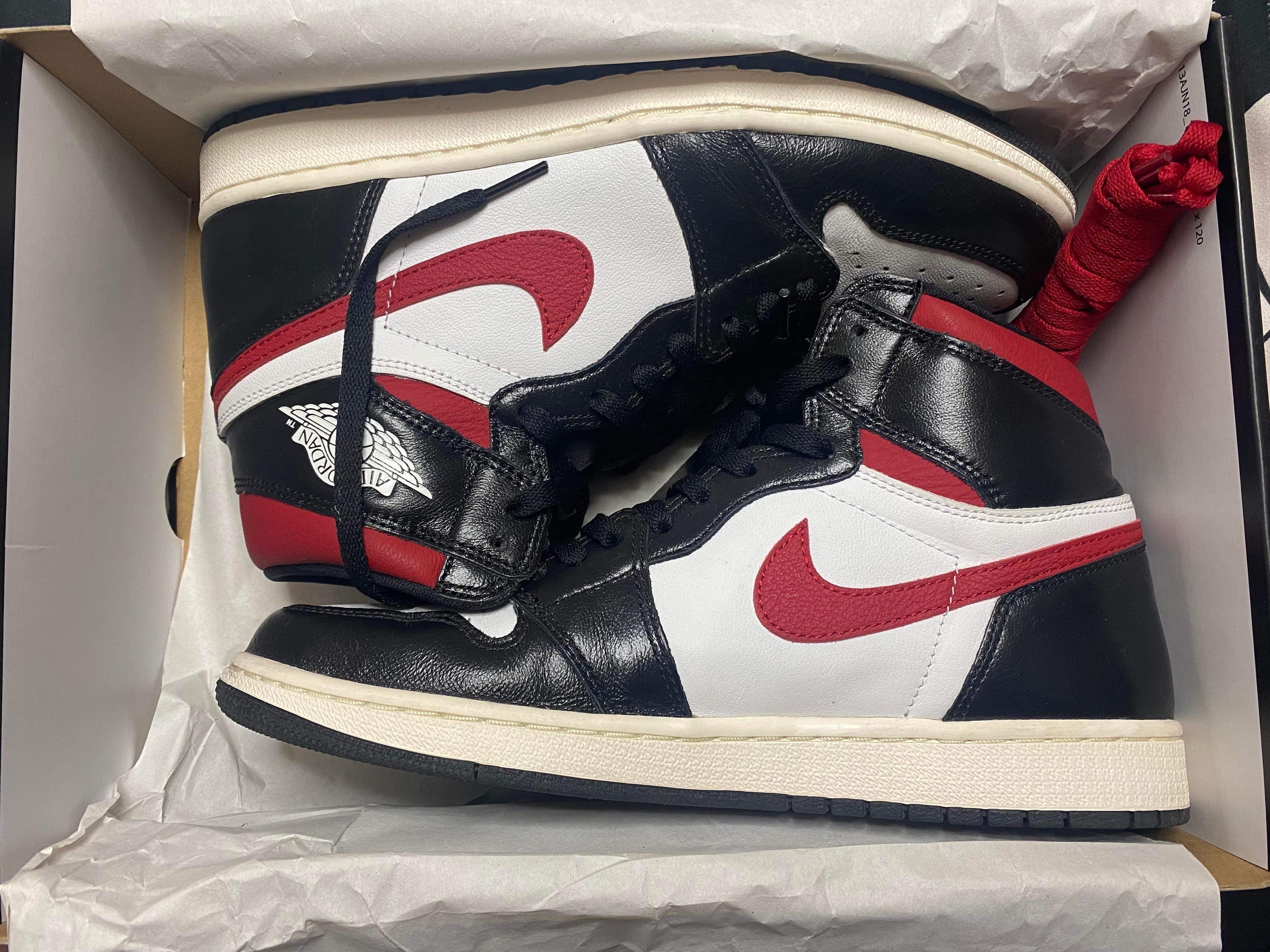 Nike Air Jordan 1 Retro High "Black/White/Sail/Gym Red"