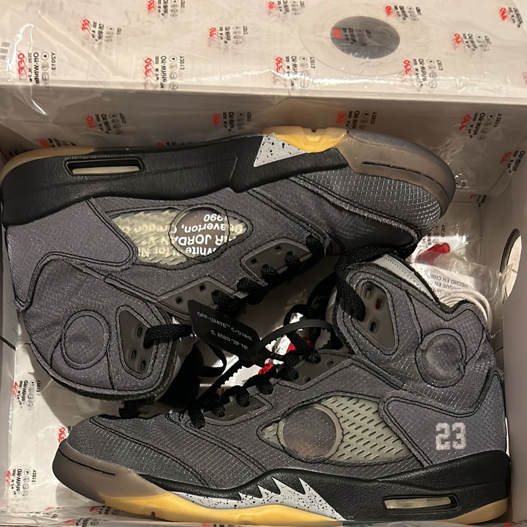 Off-White × Nike Air Jordan 5 "Black/Muslin/Fire Red"