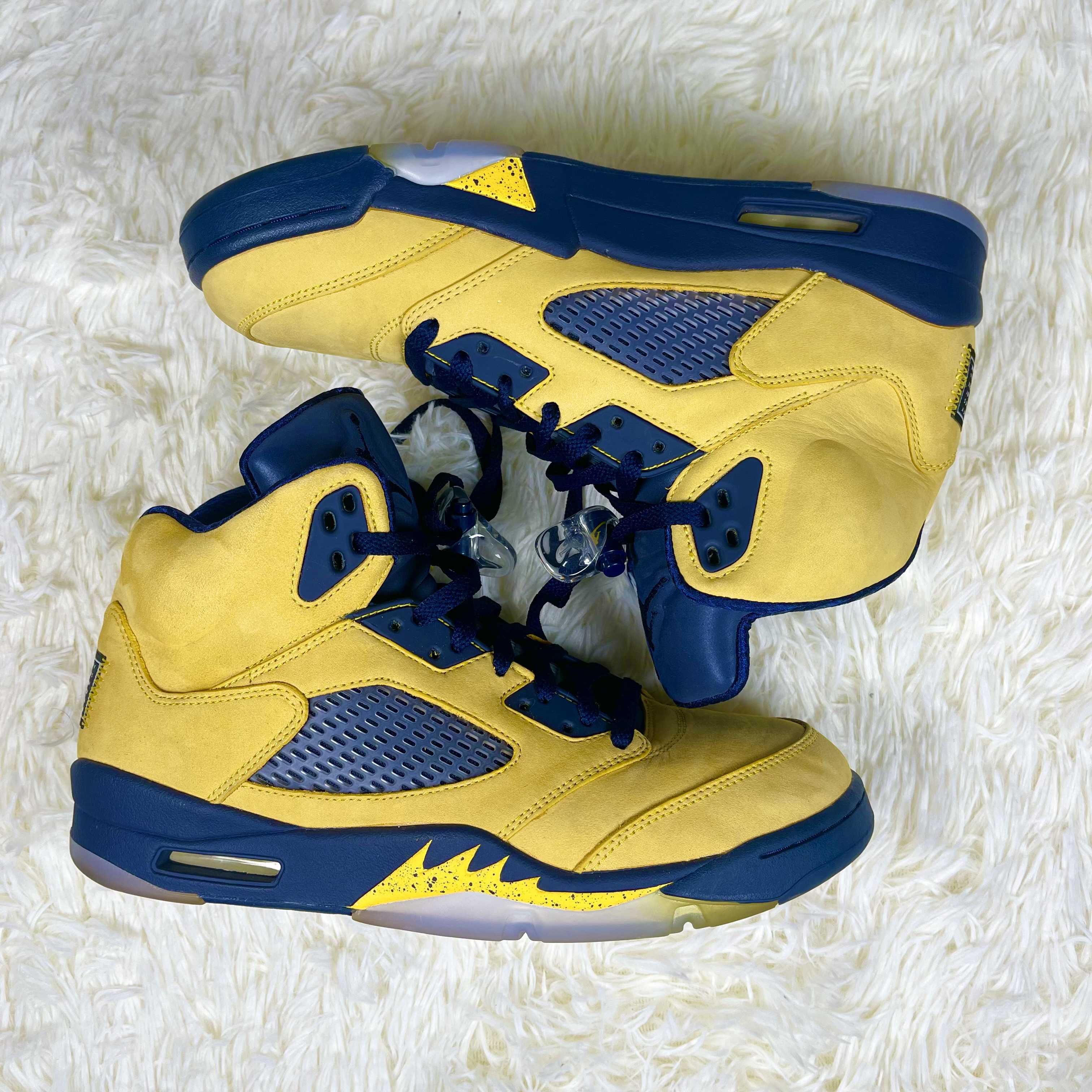 NIKE AIR JORDAN 5 "MICHIGAN"