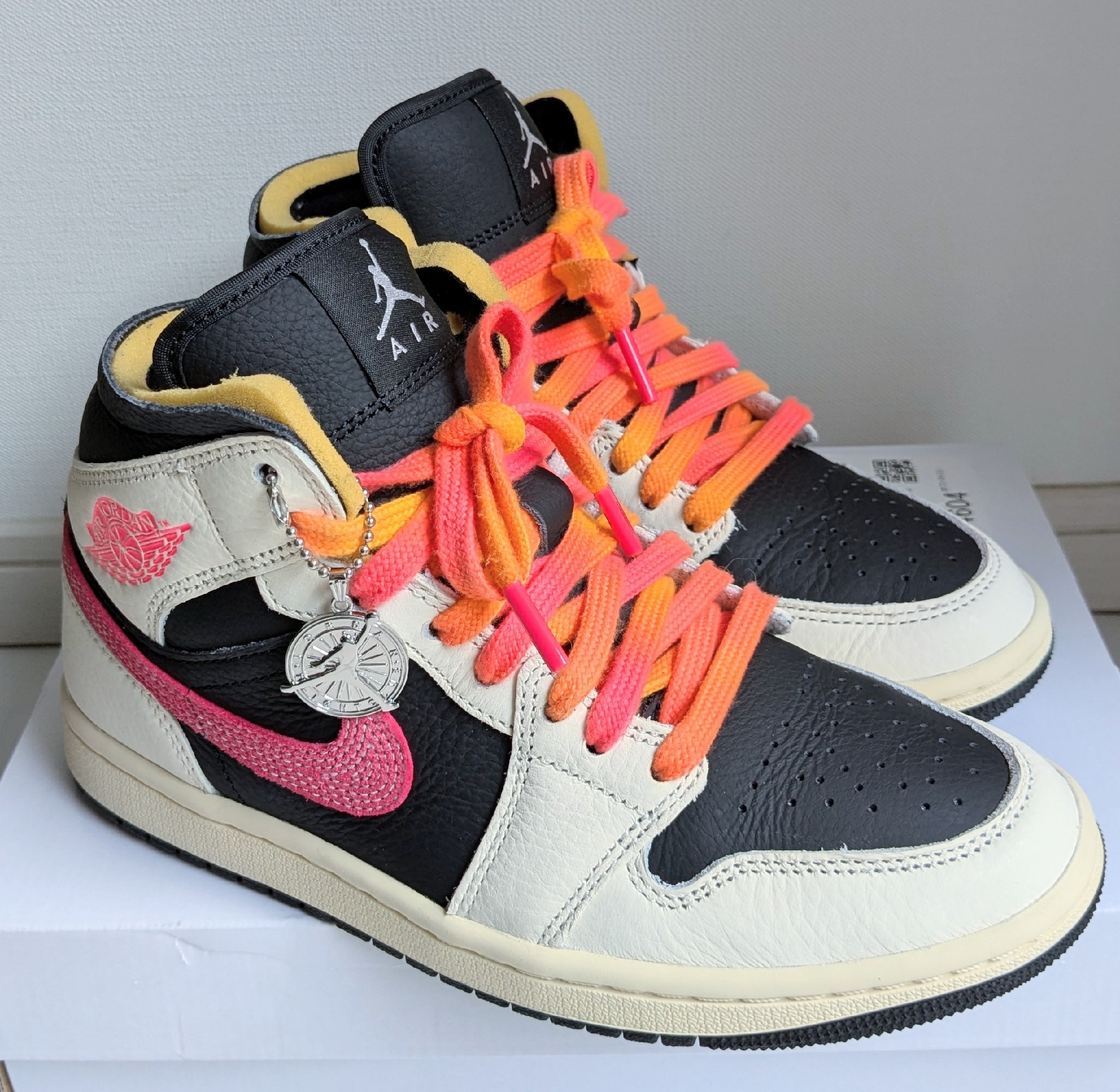 Nike Women's Air Jordan 1 Mid "Flight Club"