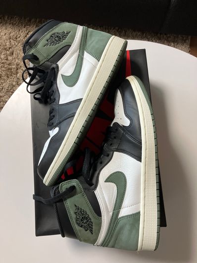 Nike Air Jordan 1 Retro High "Clay Green"