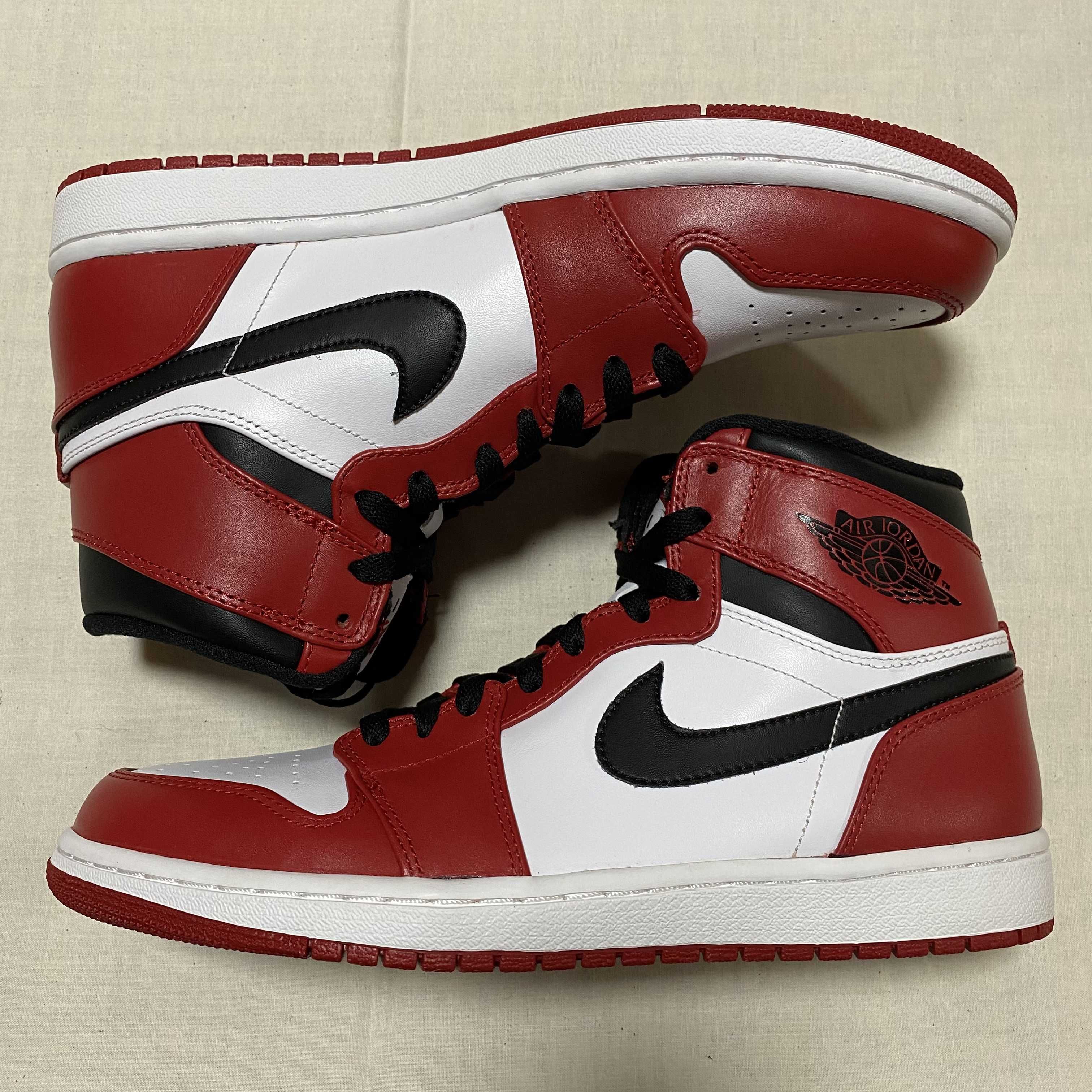 Nike Air Jordan 1 Retro High "Chicago" (2013)