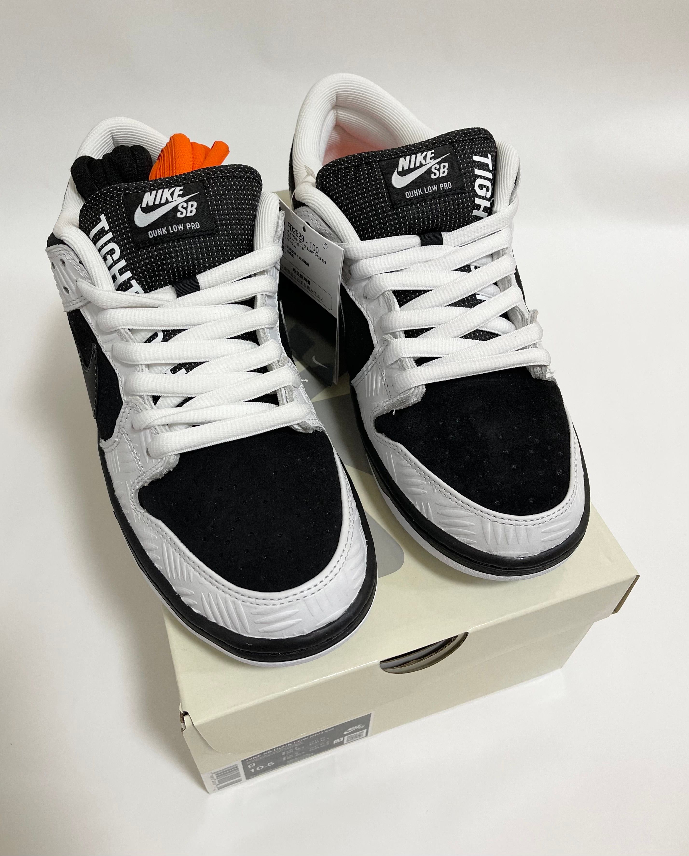 TIGHTBOOTH × Nike SB Dunk Low Pro QS "Black and White"