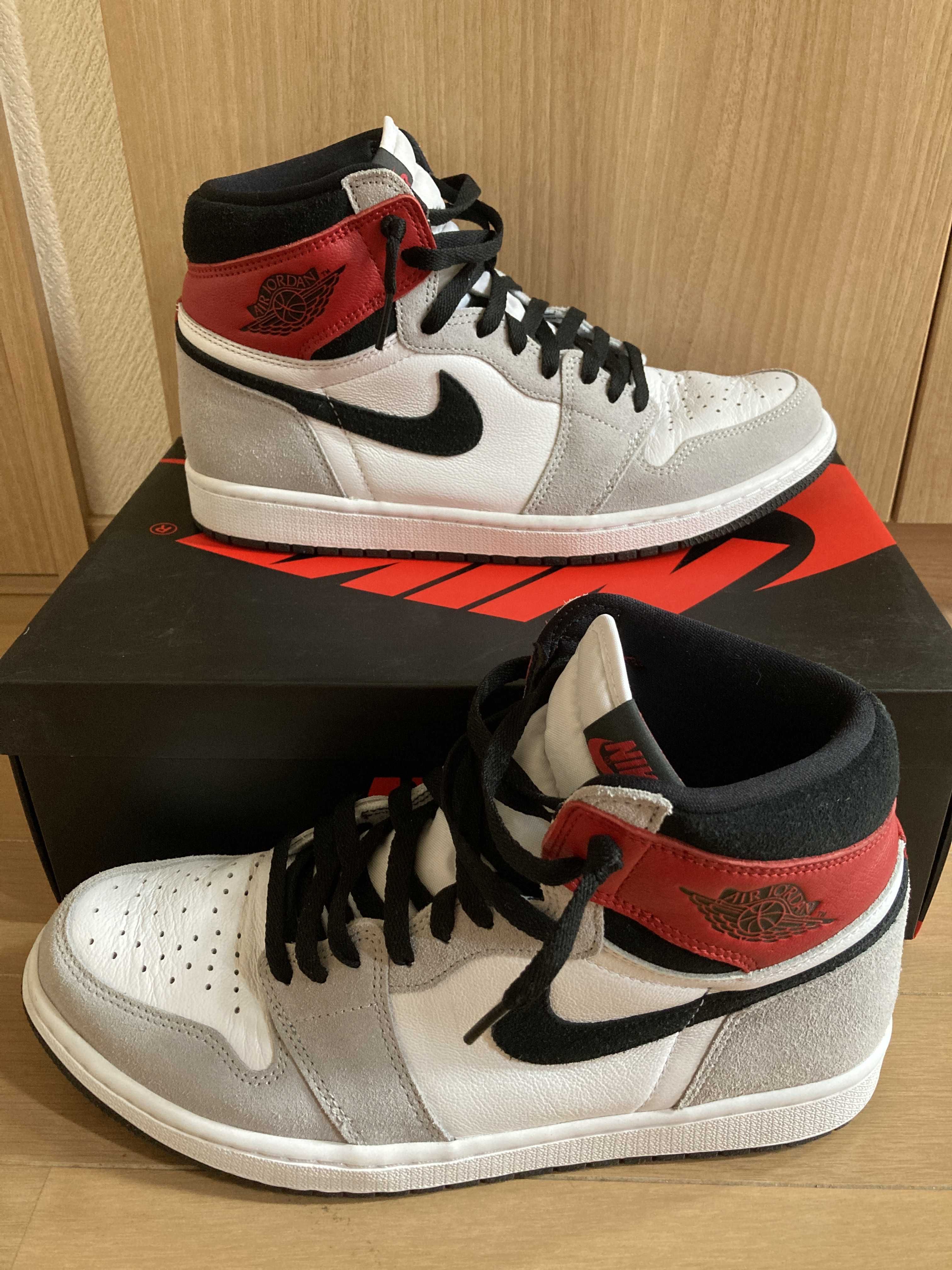 Nike Air Jordan 1 High OG "White/Black/Light Smoke Grey"