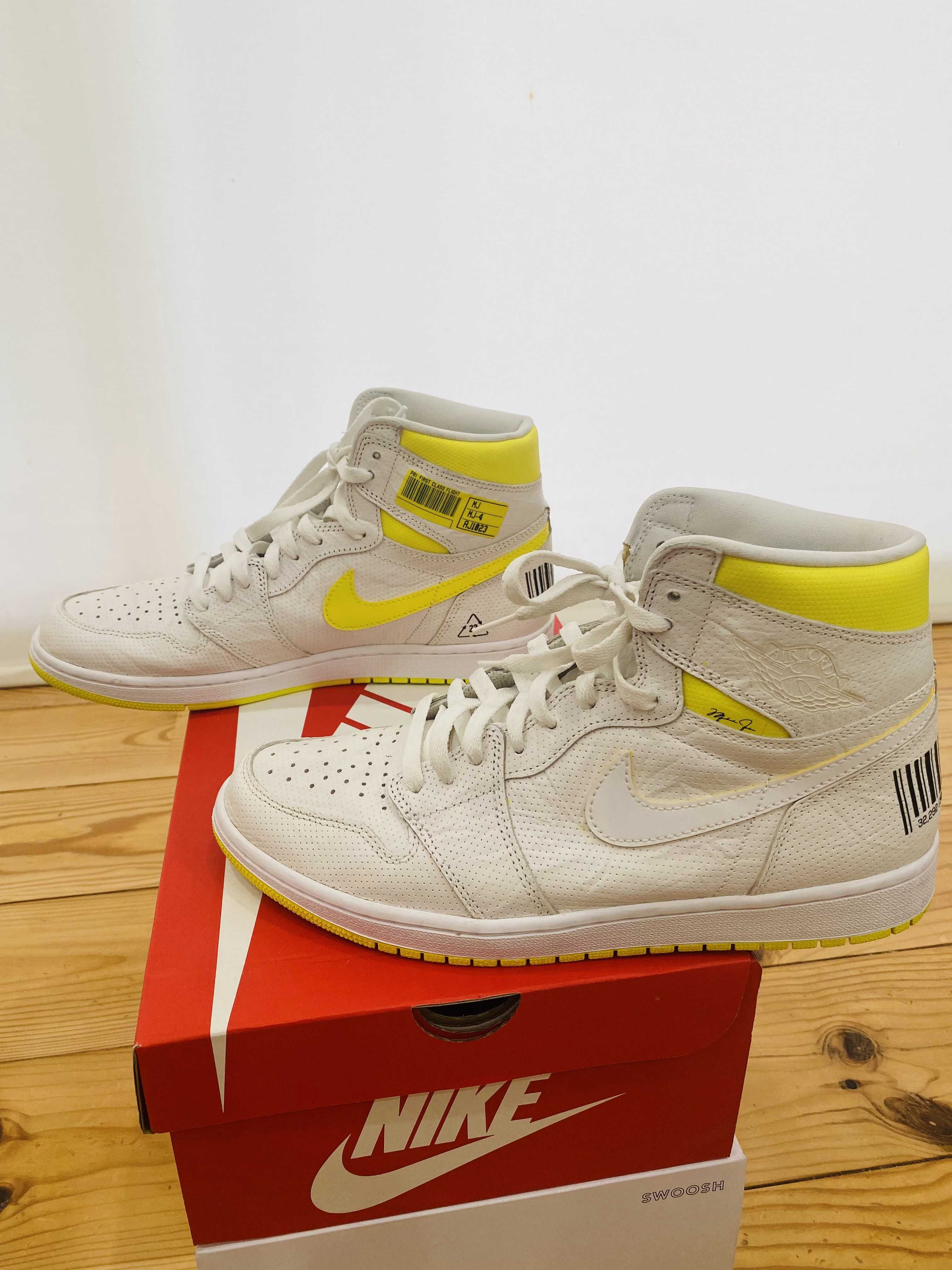 Nike Air Jordan 1 High OG "First Class Flight"