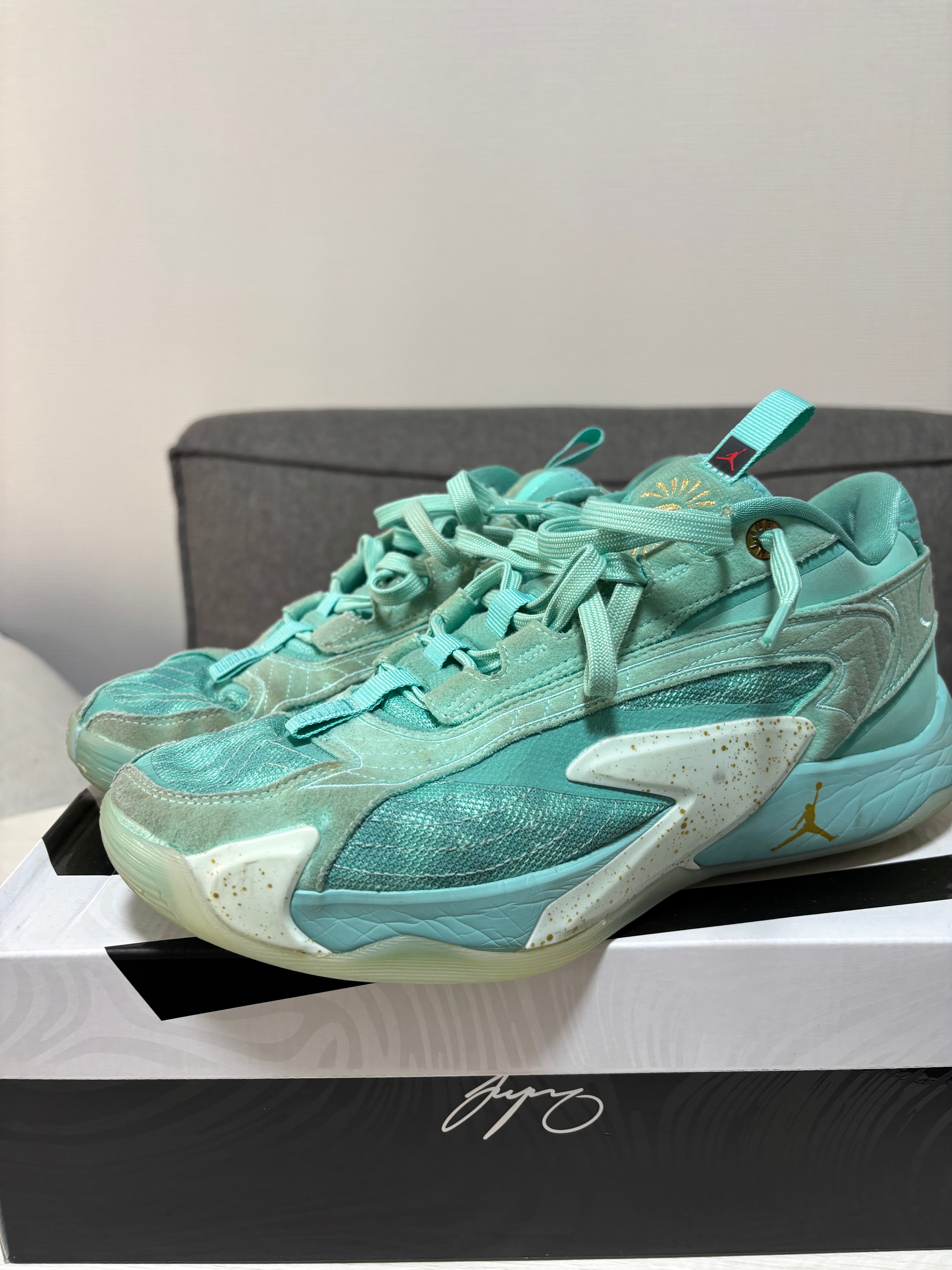 ナイキ ジョーダン ルカ2 "トロピカル ツイスト"