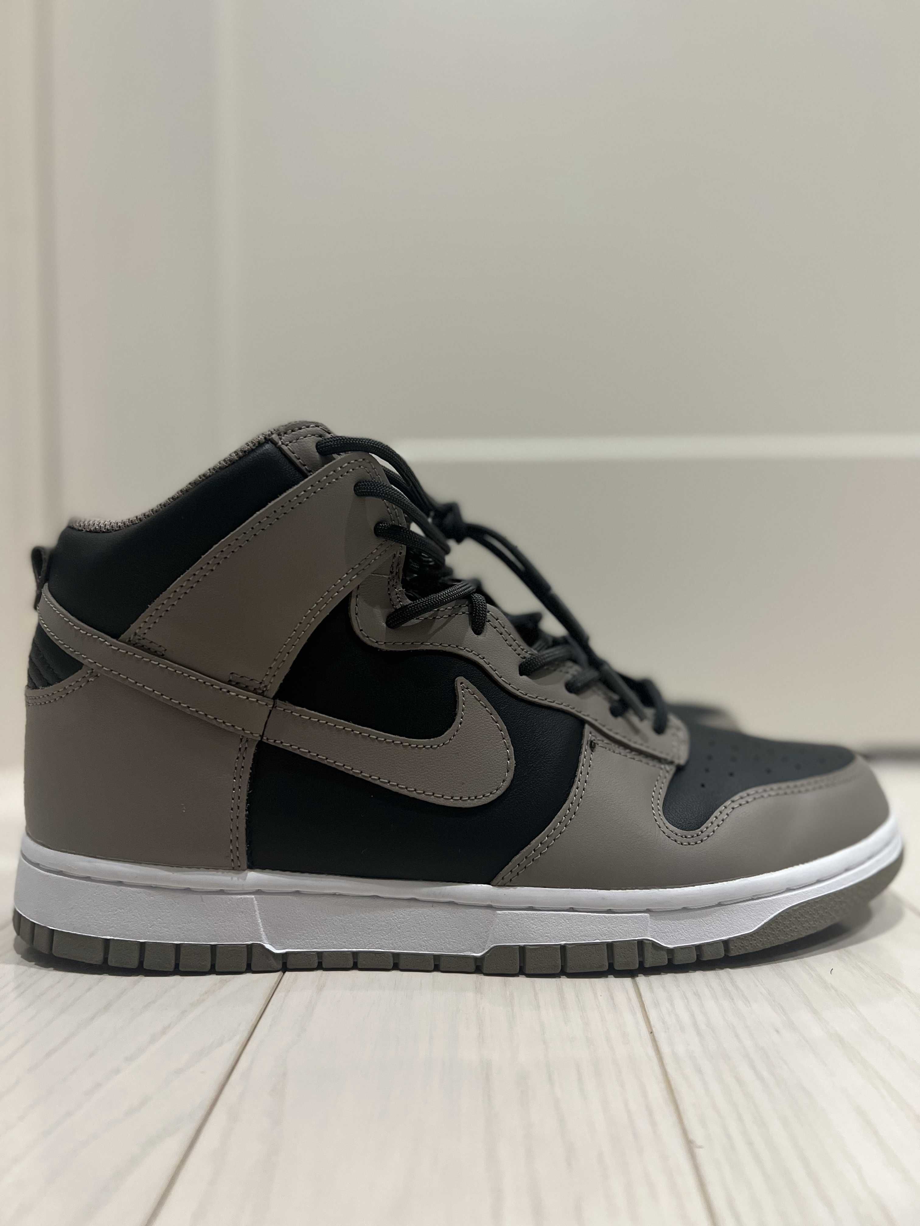Nike Women's Dunk High "Moon Fossil"