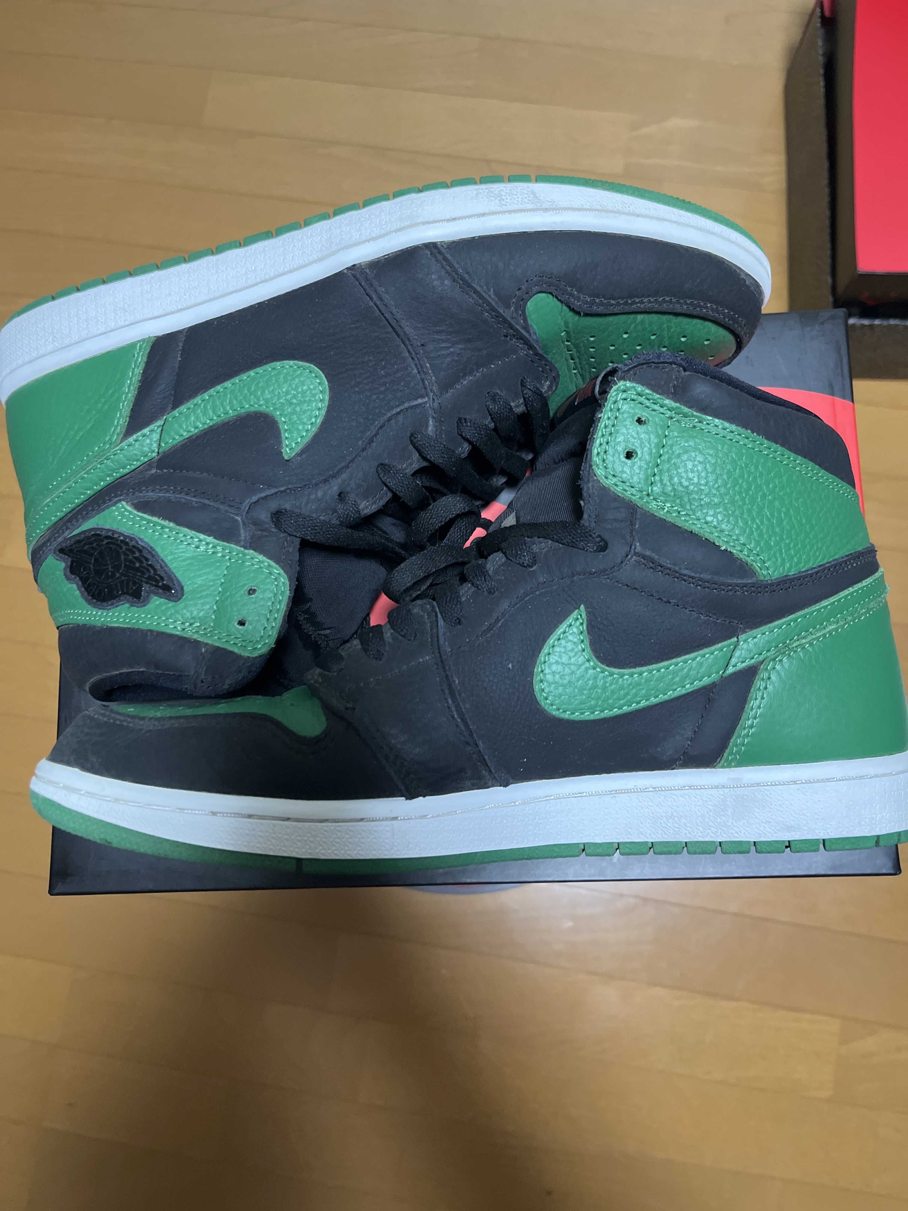 Nike Air Jordan 1 Retro High OG "Black/Pine Green" (2020)