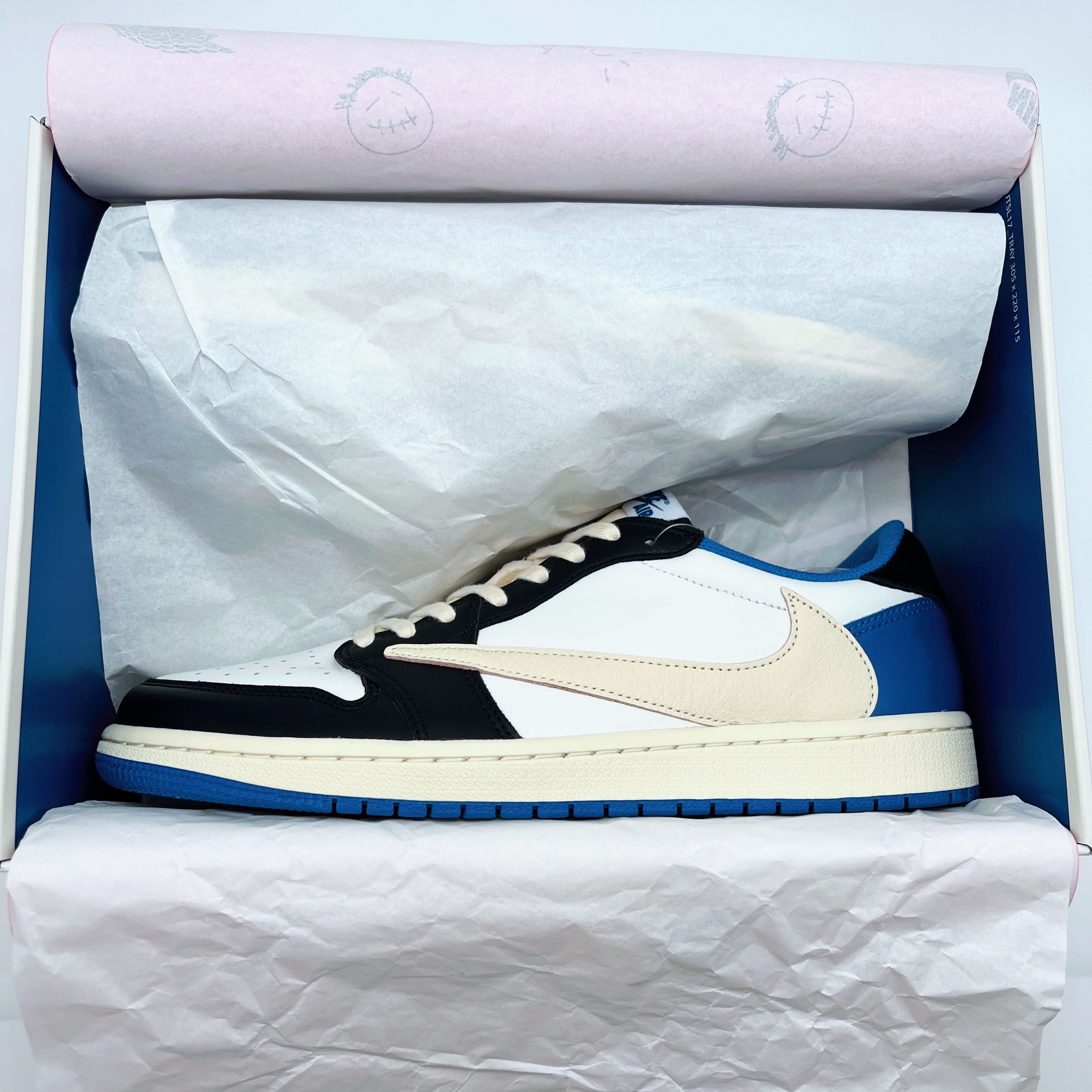 Travis Scott × fragment design × Nike Air Jordan 1 Low OG SP "Military Blue"