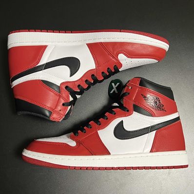 Nike Air Jordan 1 Retro High "Chicago" (2015)