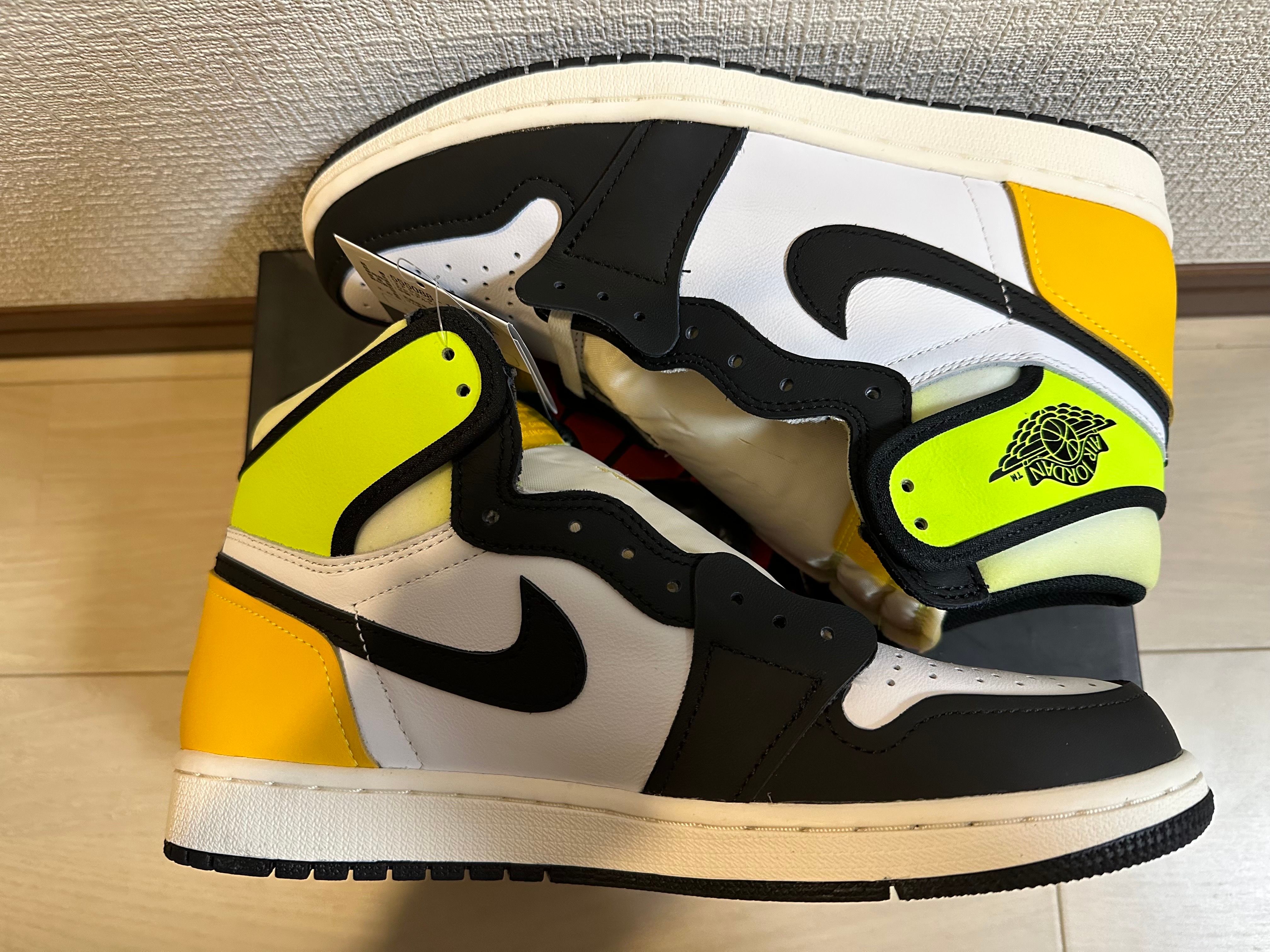Nike Air Jordan 1 High OG "Volt Gold"