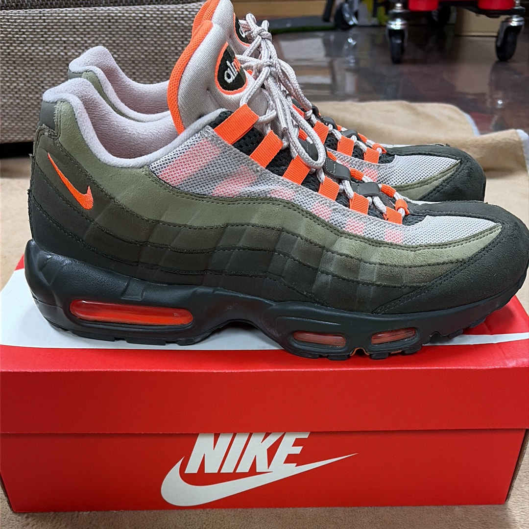 Nike Air Max 95 "String/Total Orange"